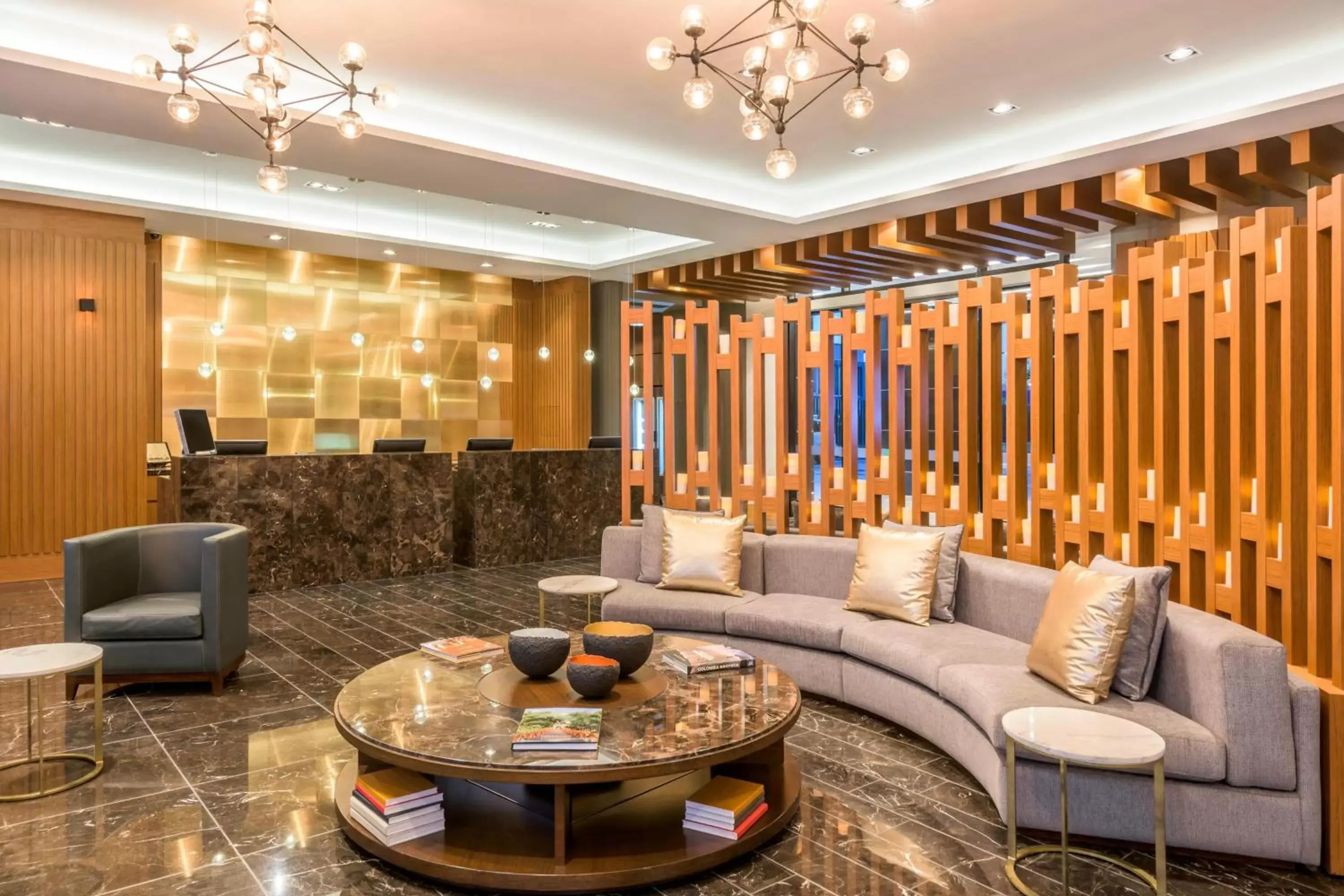 Lobby or reception, Lobby/Reception in Courtyard by Marriott Bogota Airport