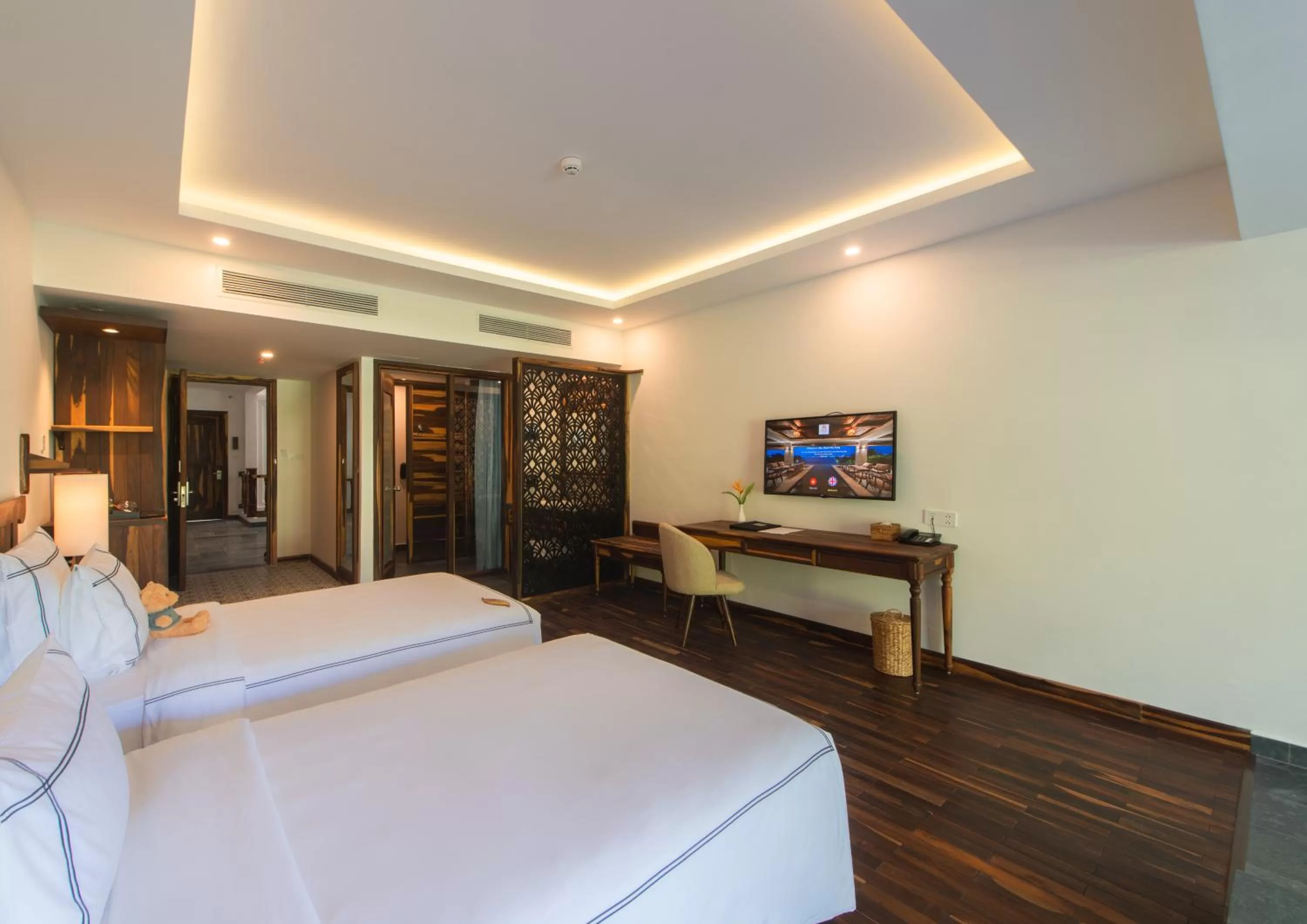 Bedroom, Bed in Alibu Resort Nha Trang