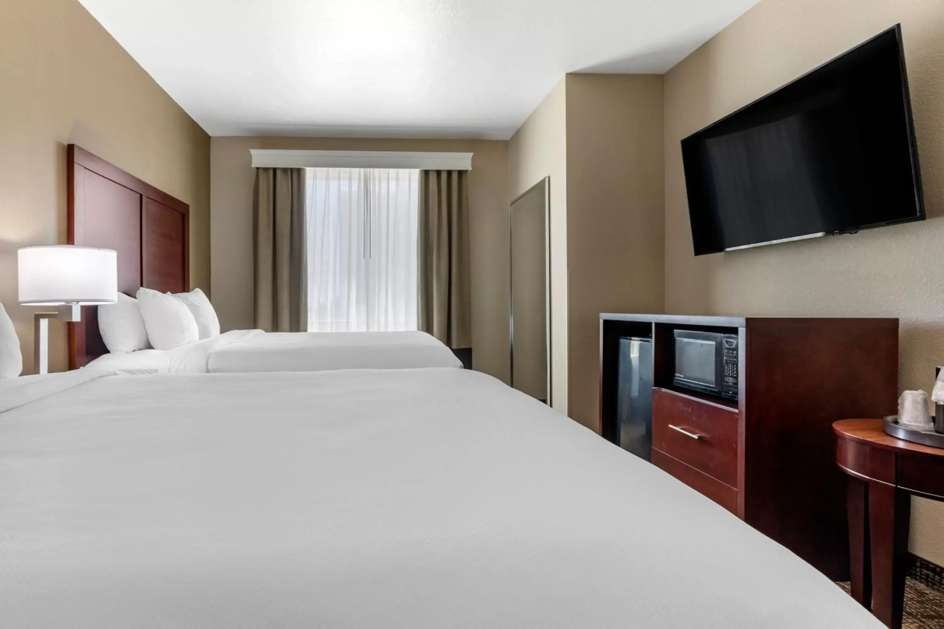 Bedroom, Bed in Comfort Inn & Suites Near Lake Lewisville
