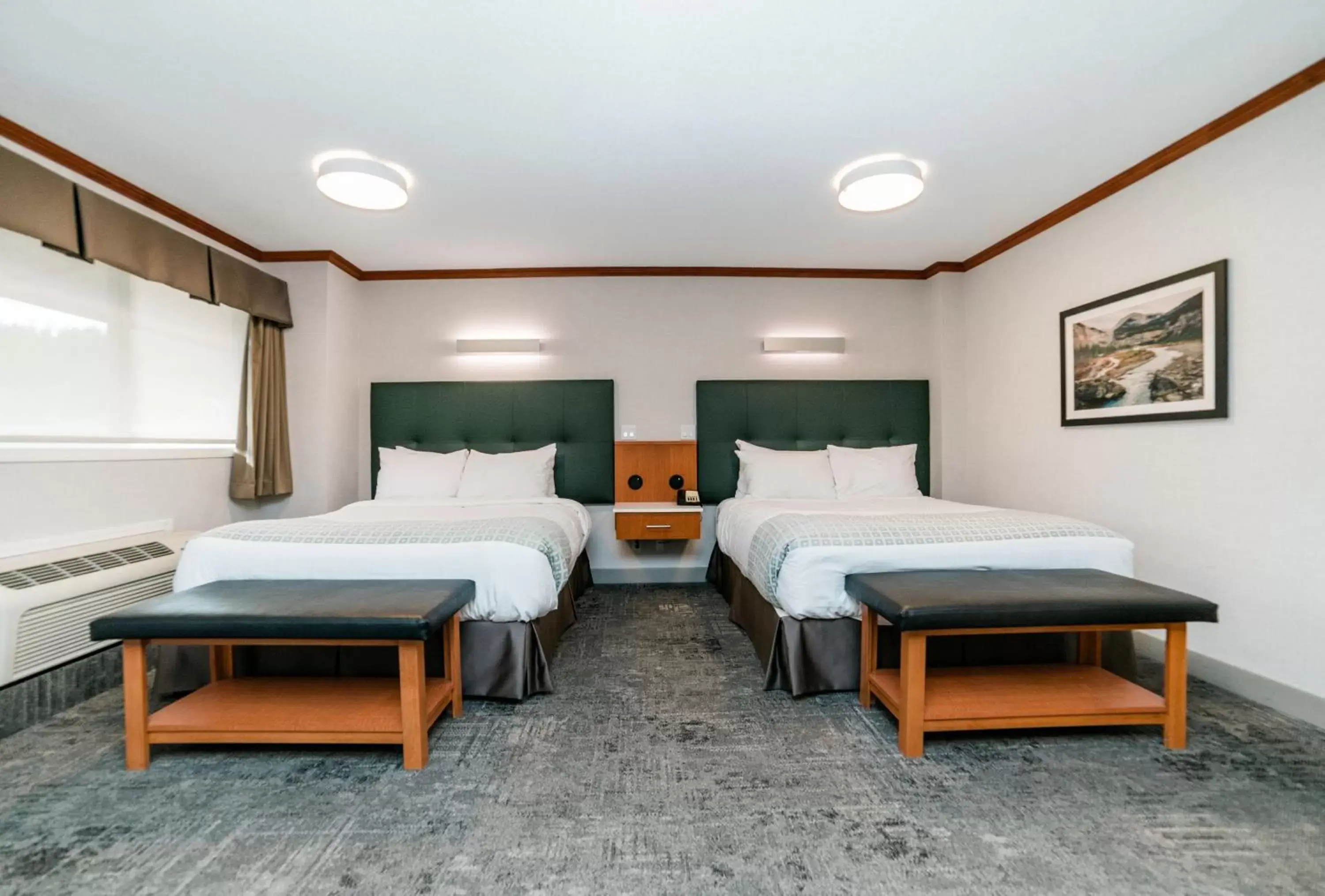 Bed in Mount Robson Inn