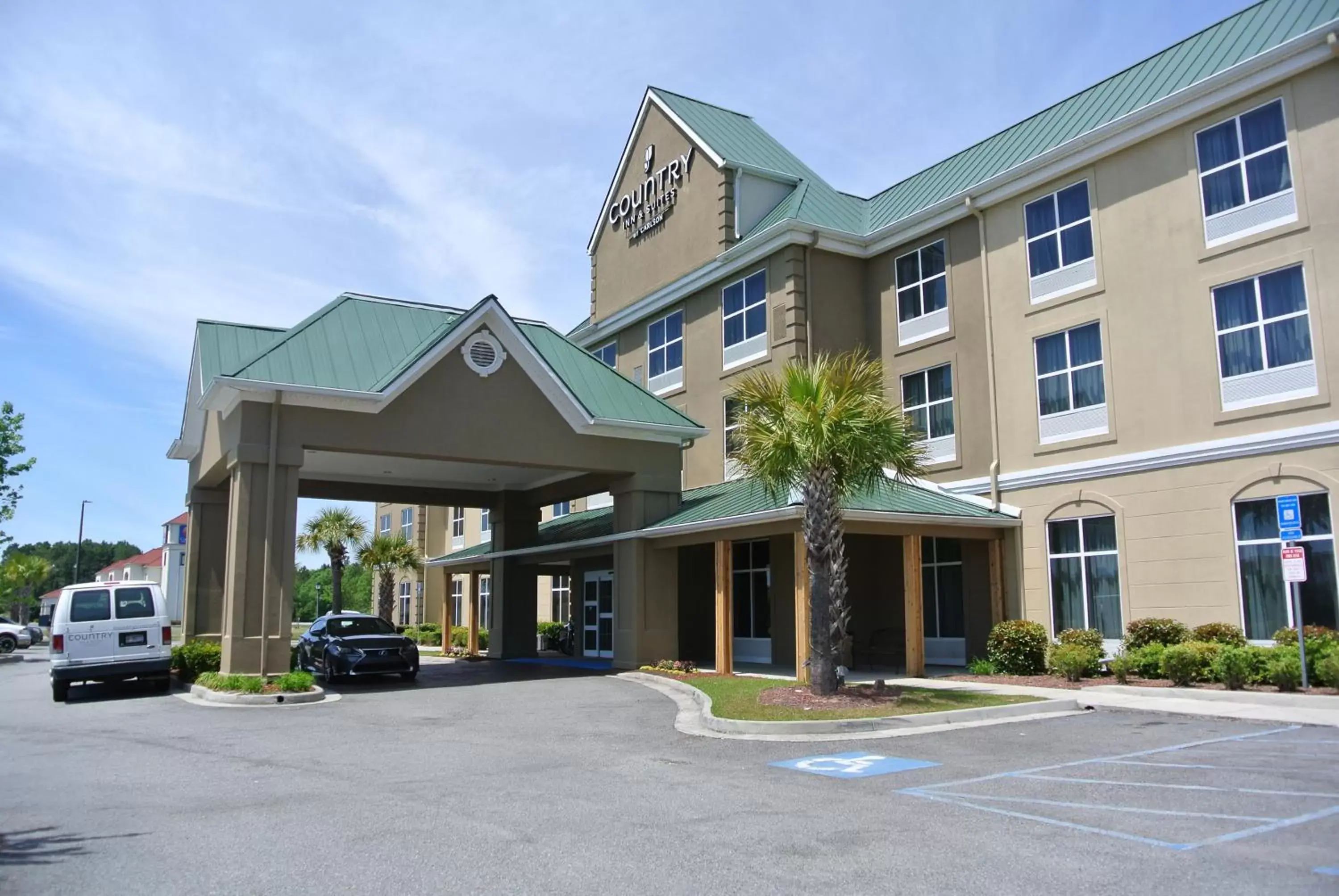 Facade/entrance, Property Building in Country Inn & Suites by Radisson, Savannah Airport, GA