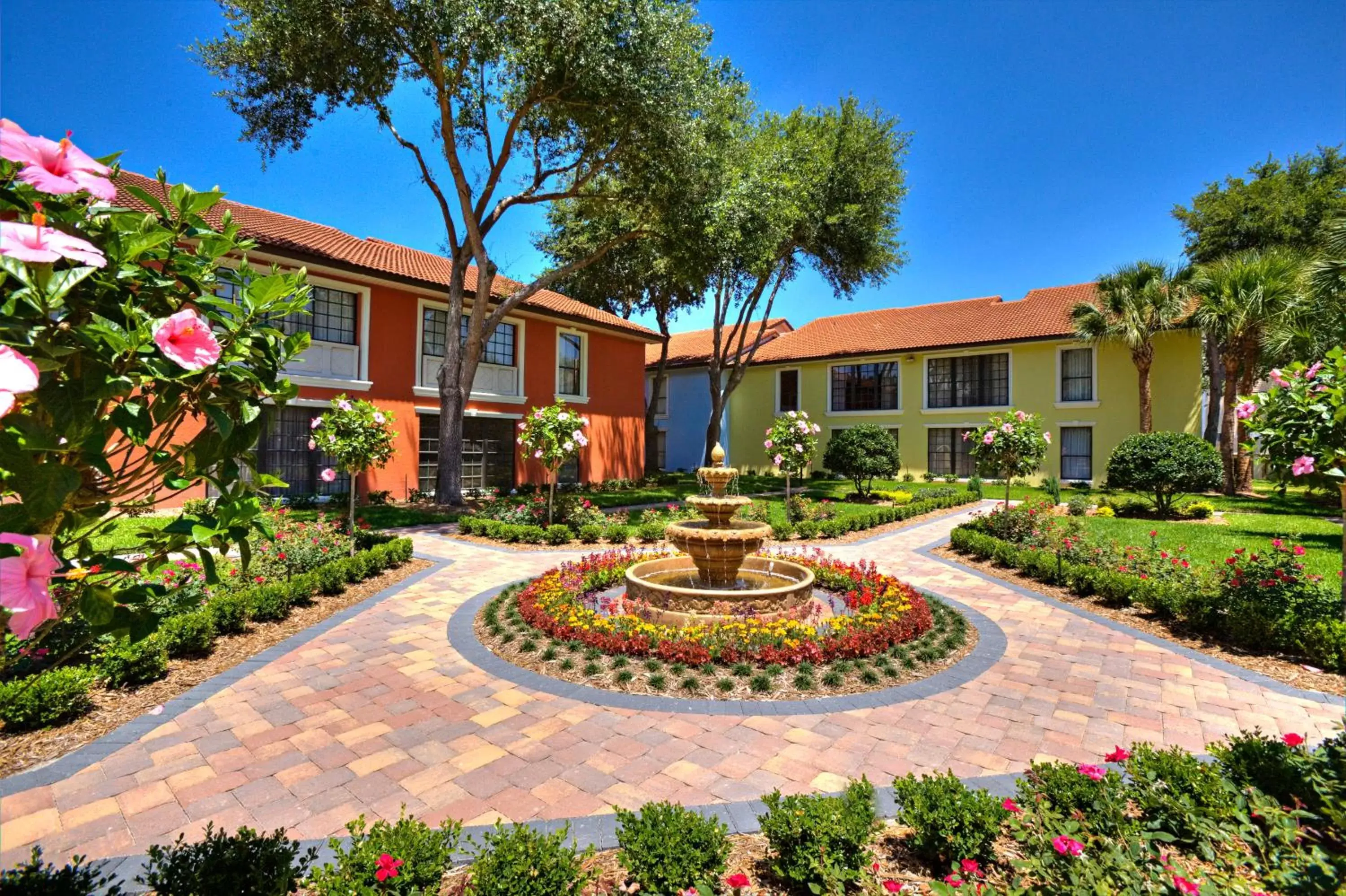 Garden, Property Building in Legacy Vacation Resorts - Lake Buena Vista