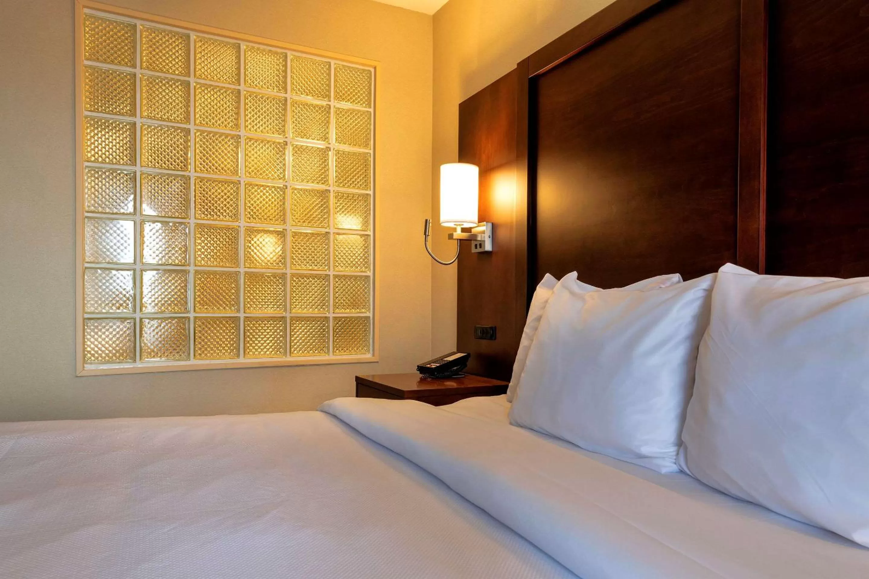 Photo of the whole room, Bed in Comfort Suites Goodyear-West Phoenix