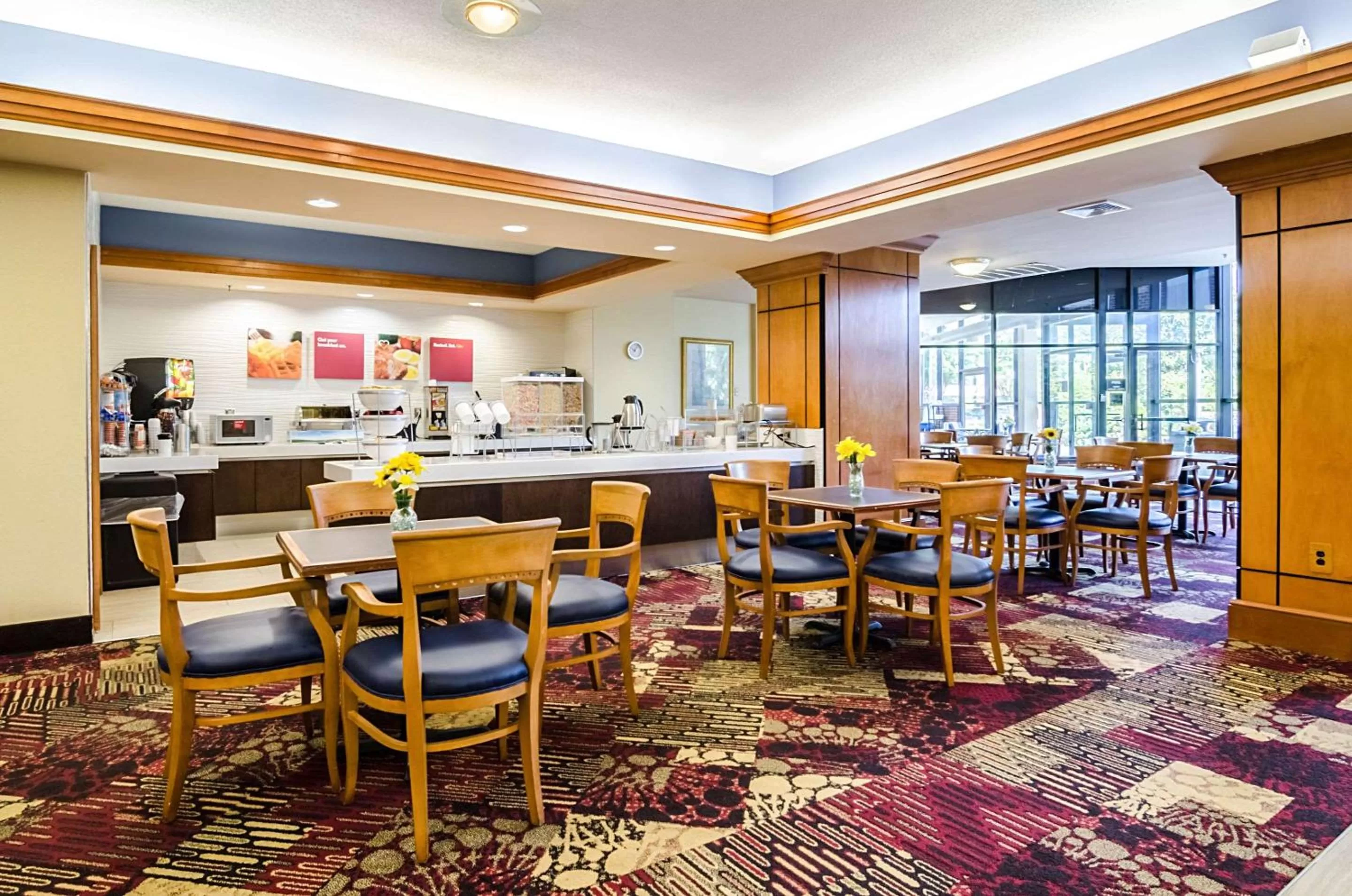 Restaurant/places to eat in Comfort Suites Innsbrook - Short Pump