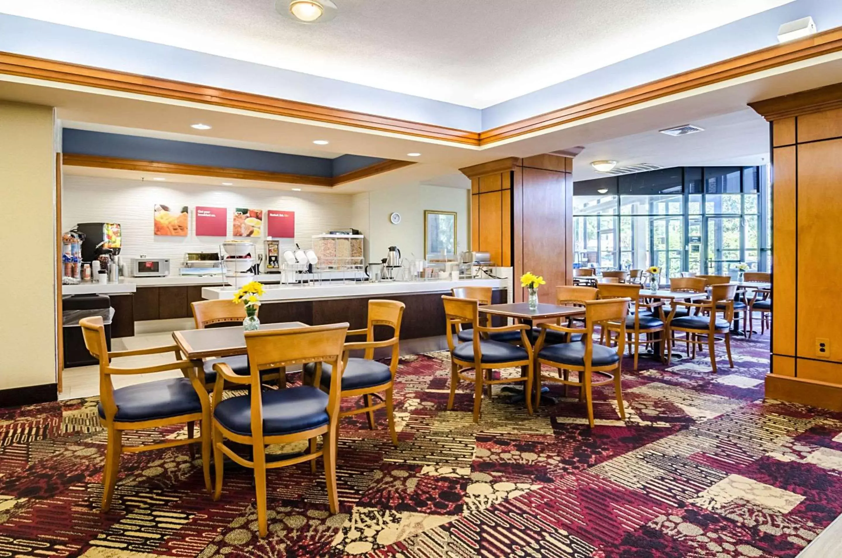 Restaurant/places to eat in Comfort Suites Innsbrook - Short Pump Restaurant/places to eat in Comfort Suites Innsbrook - Short Pump