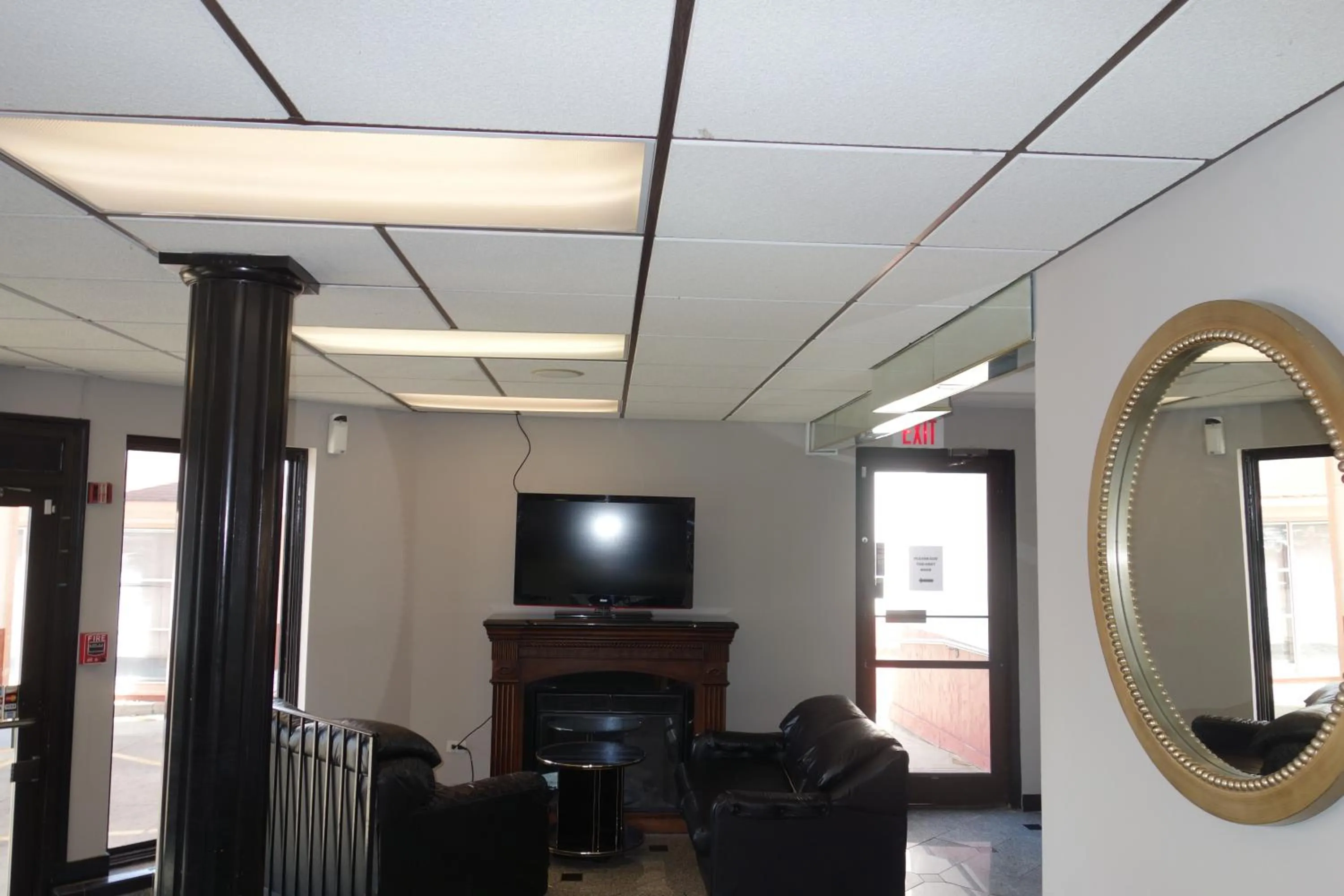 Lobby or reception in Gurnee Motel