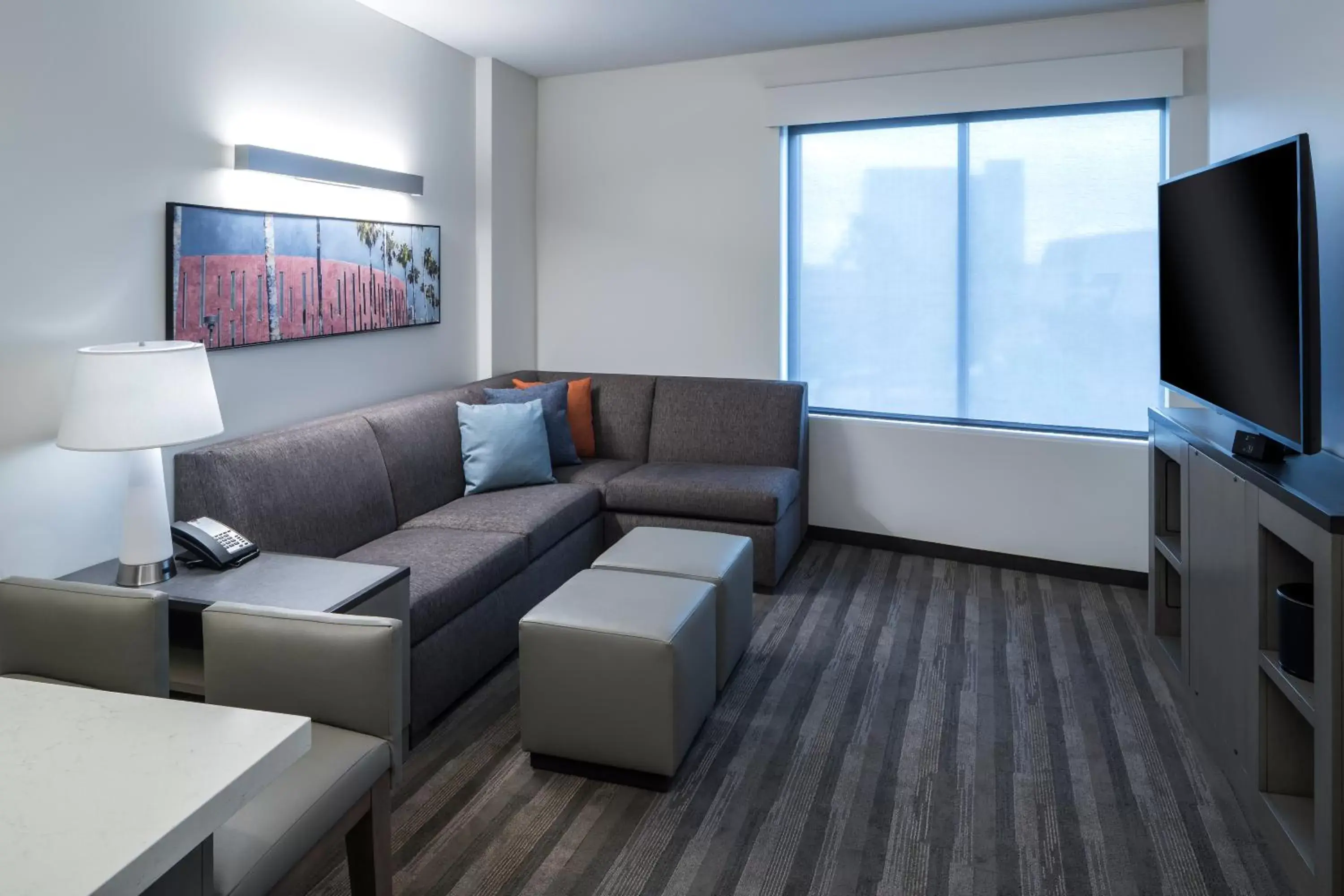 Living room, Seating Area in Hyatt House Tempe Phoenix University