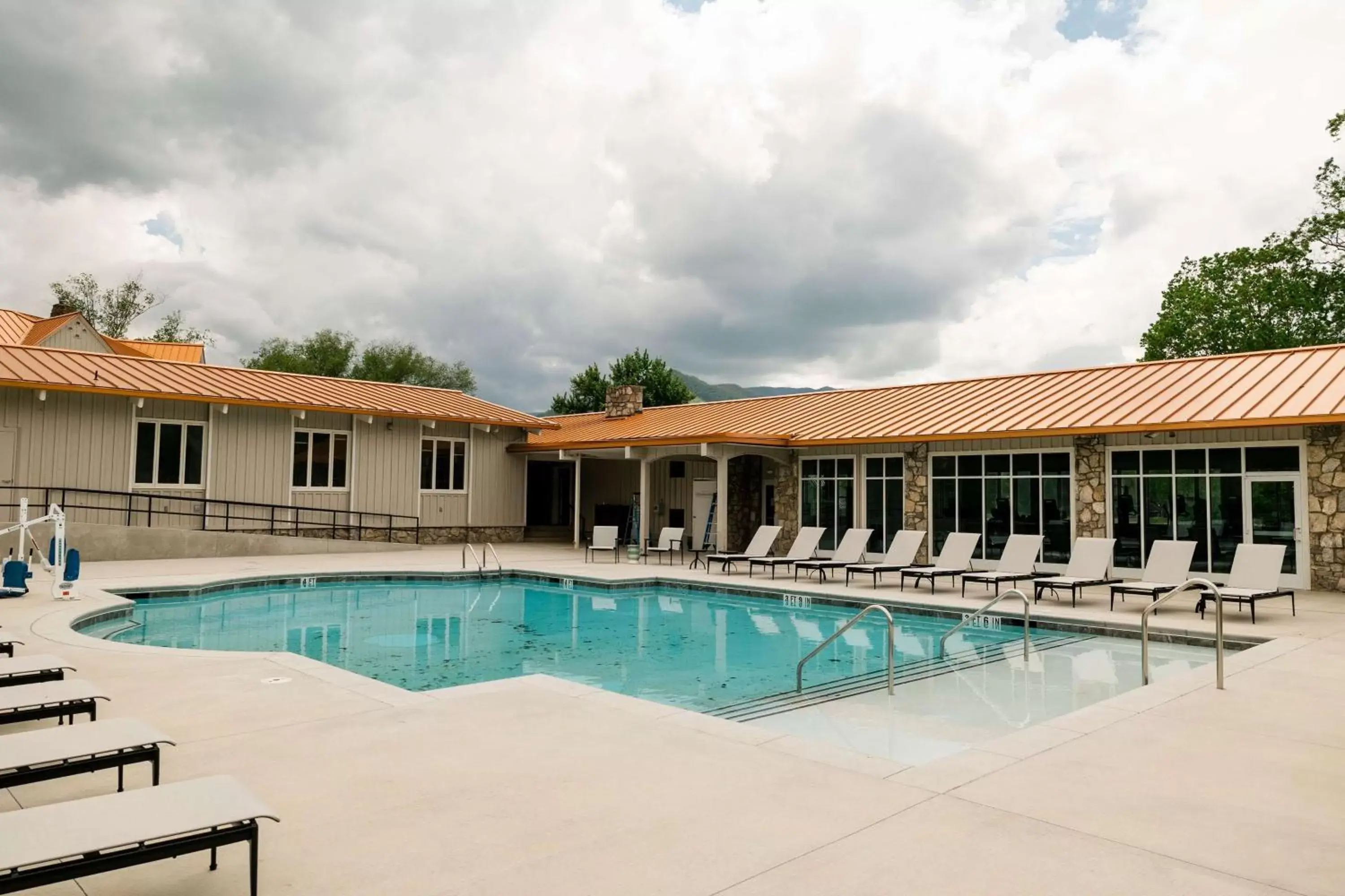 Pool view, Swimming Pool in Waynesville Inn & Golf Club, Trademark Collection by Wyndham
