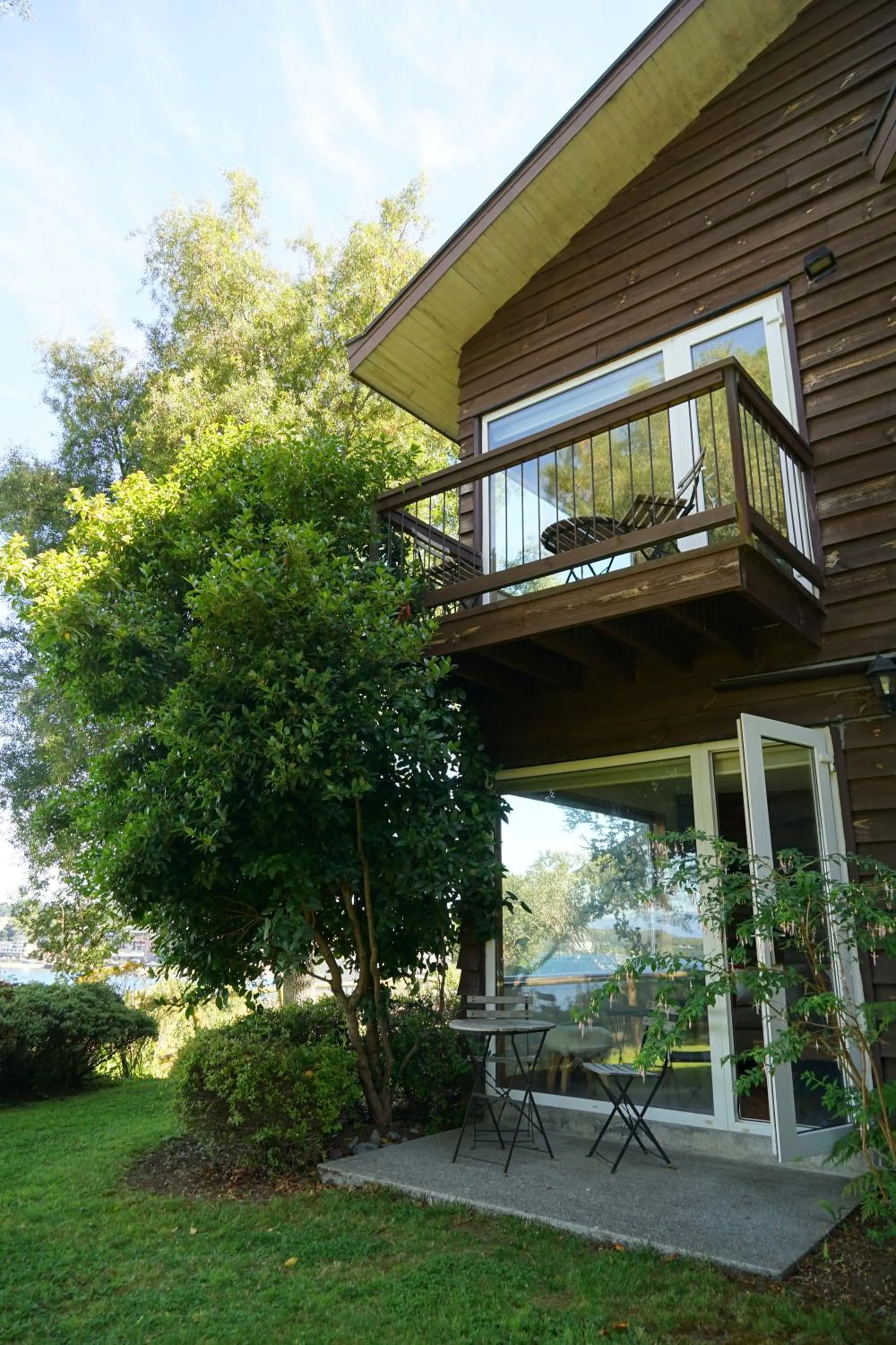 Property building in Hotel Cabaña Del Lago Puerto Varas