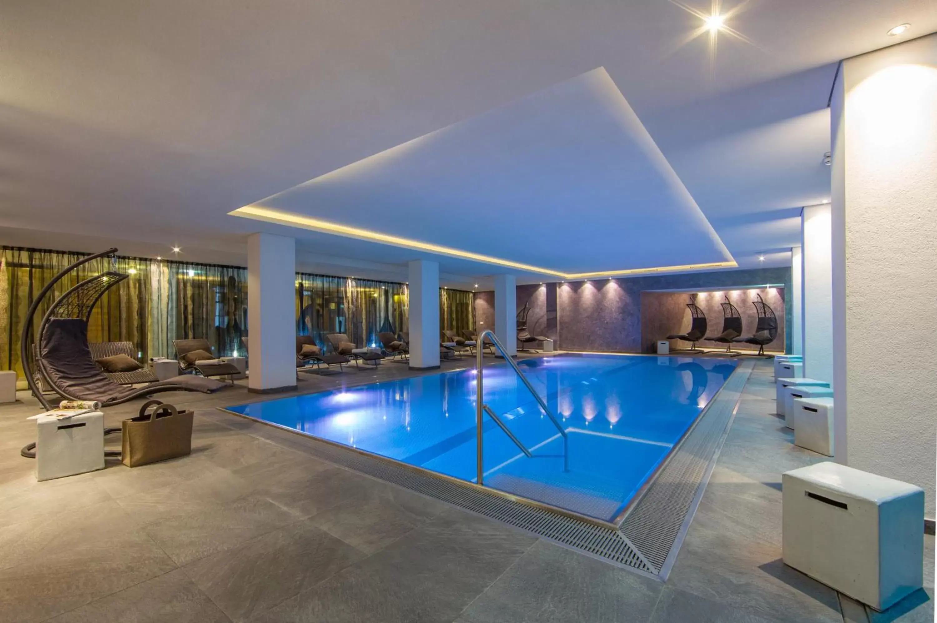 Spa and wellness centre/facilities, Swimming Pool in Hotel Latini