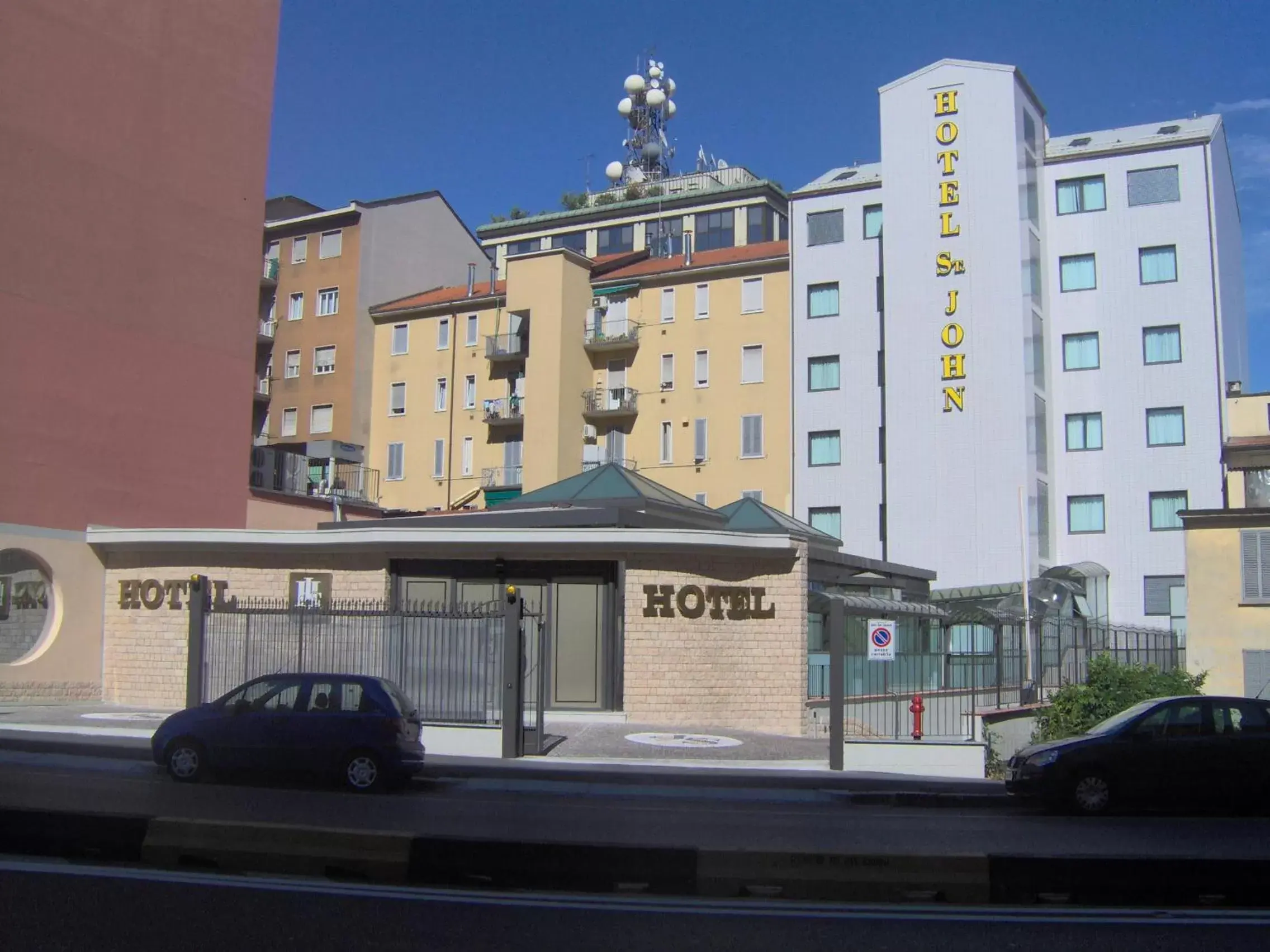 Facade/entrance, Property Building in iH Hotels Milano St. John