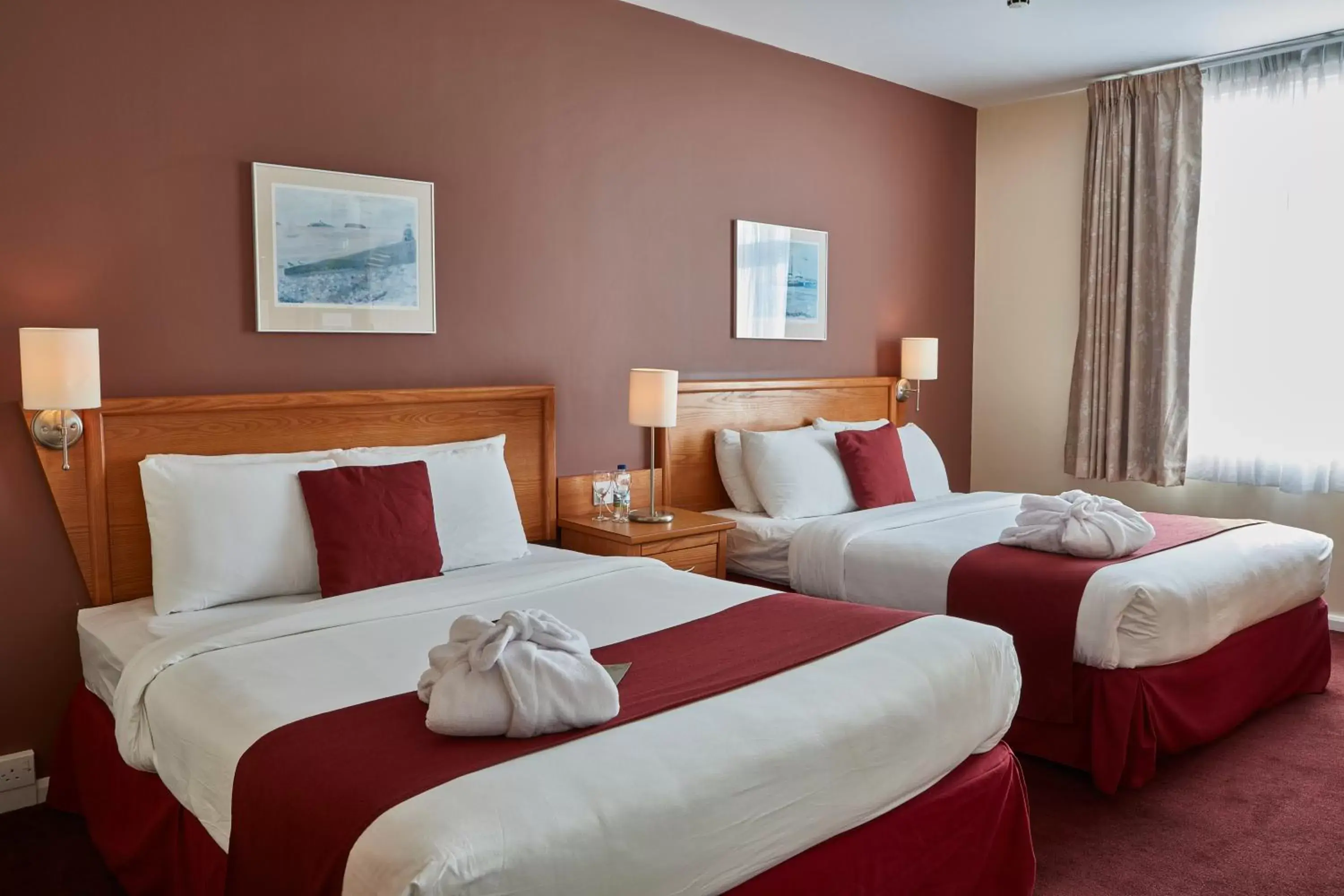 Photo of the whole room, Bed in Future Inn Cardiff Bay