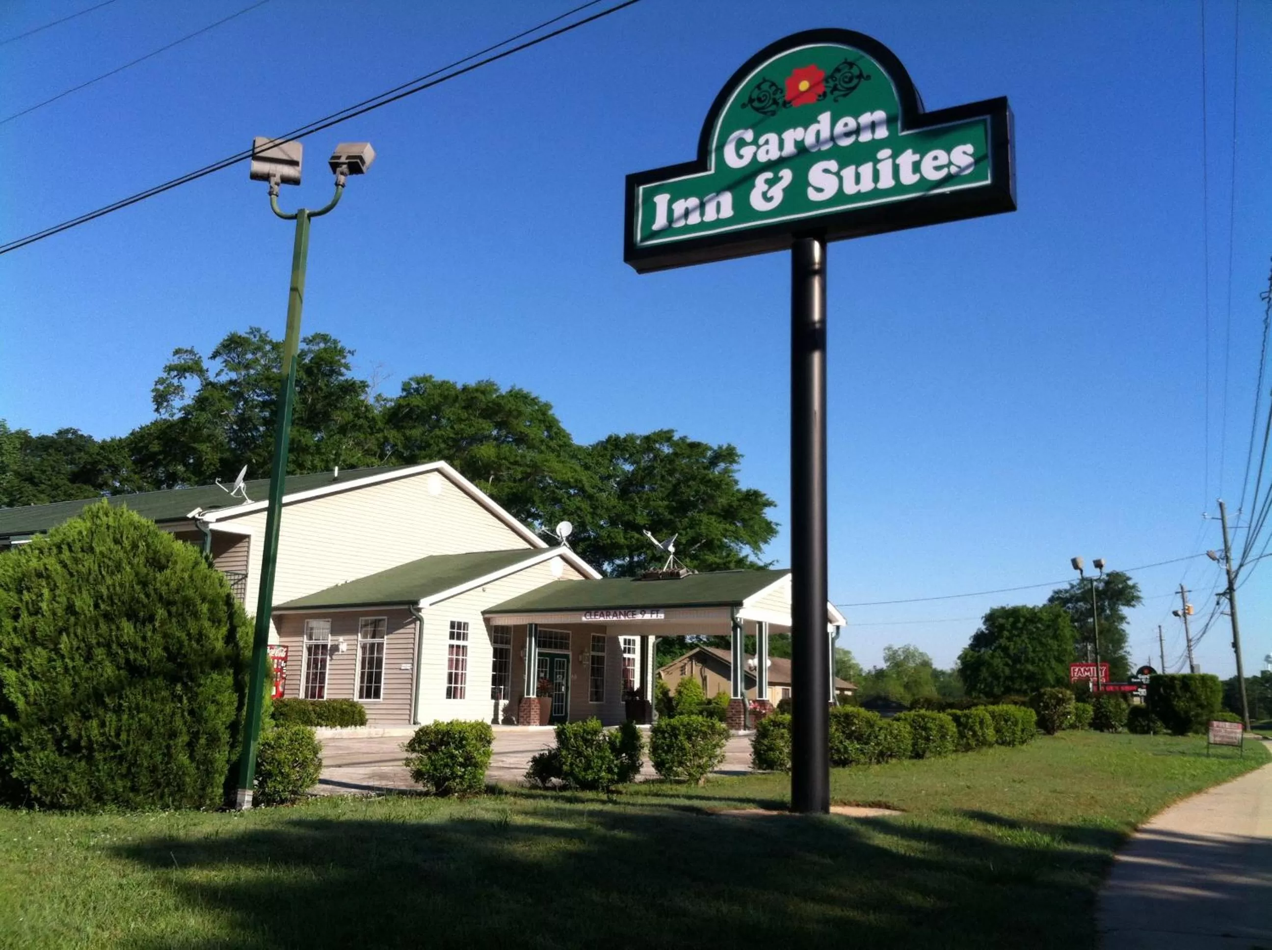 Garden Inn and Suites near Callaway Gardens Pine Mountain