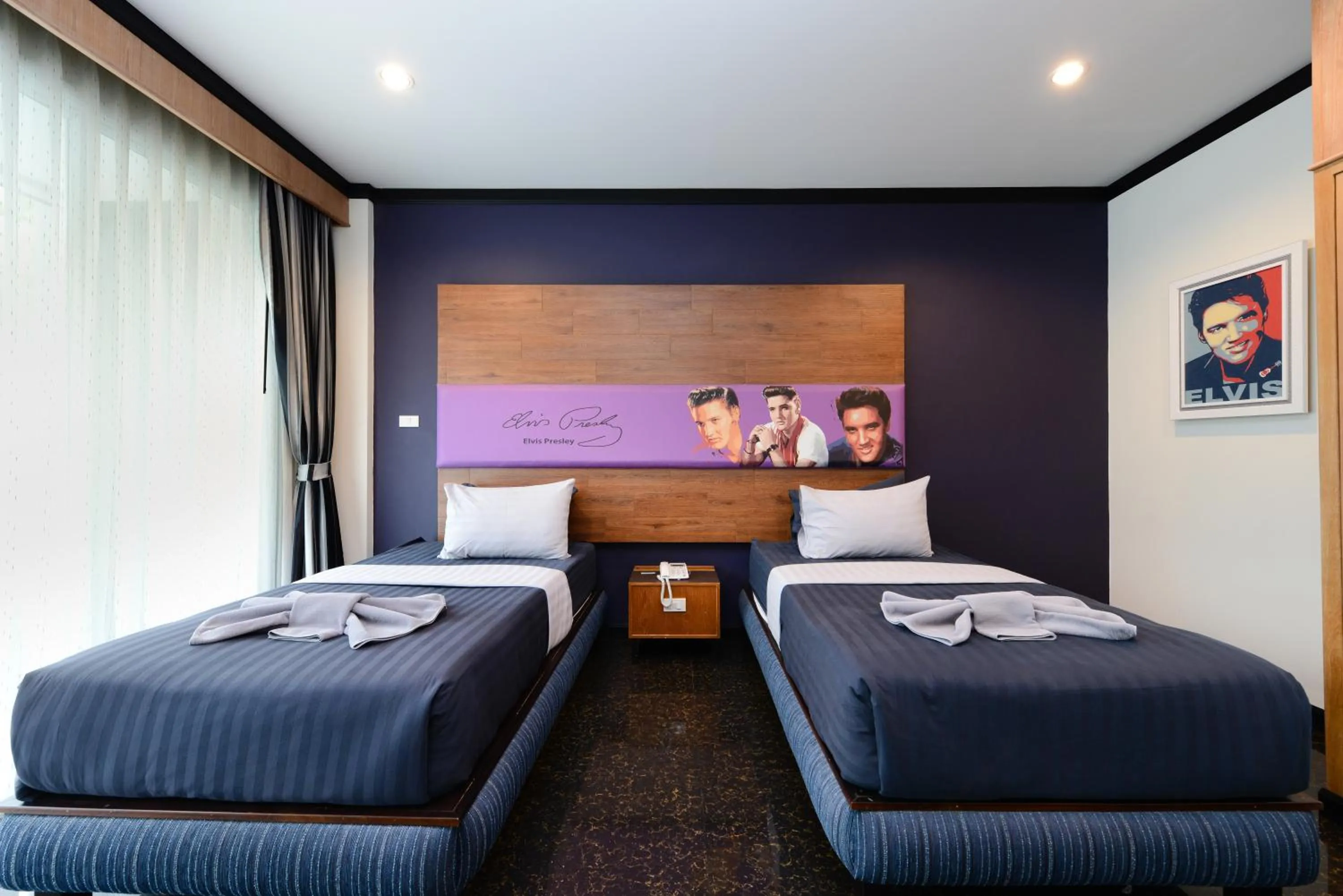 Bed in The River Scene