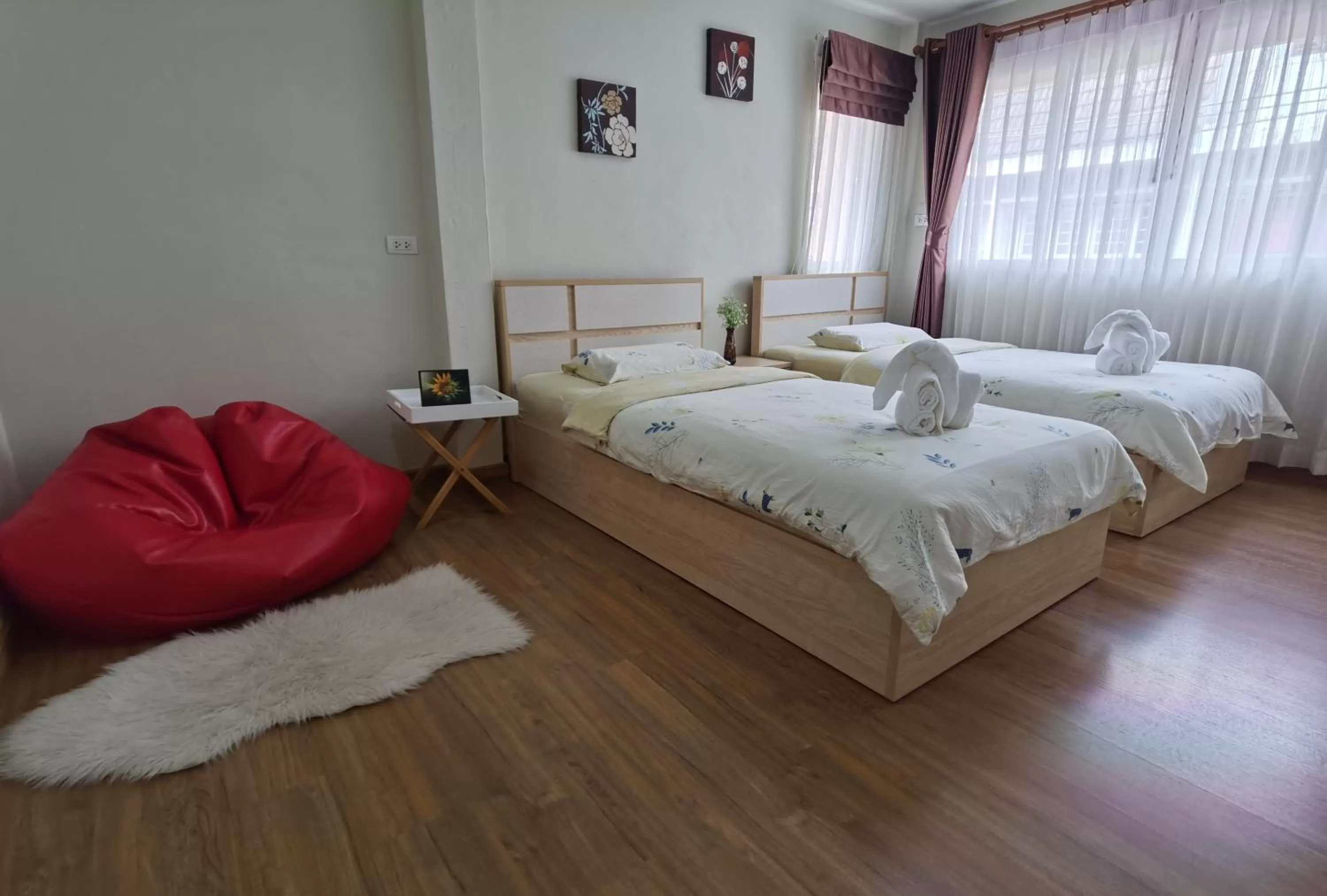 Photo of the whole room, Bed in TD Bangkok