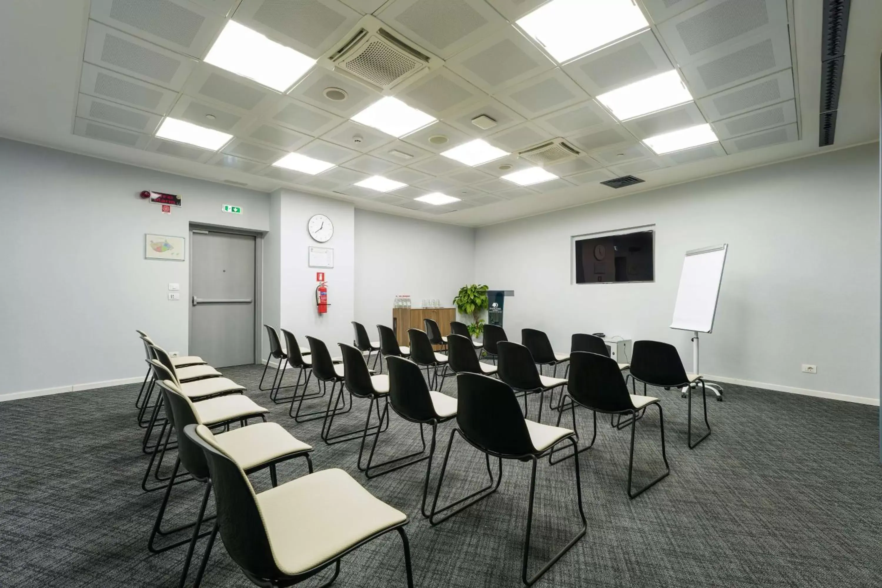 Meeting/conference room in DoubleTree by Hilton Yerevan City Centre