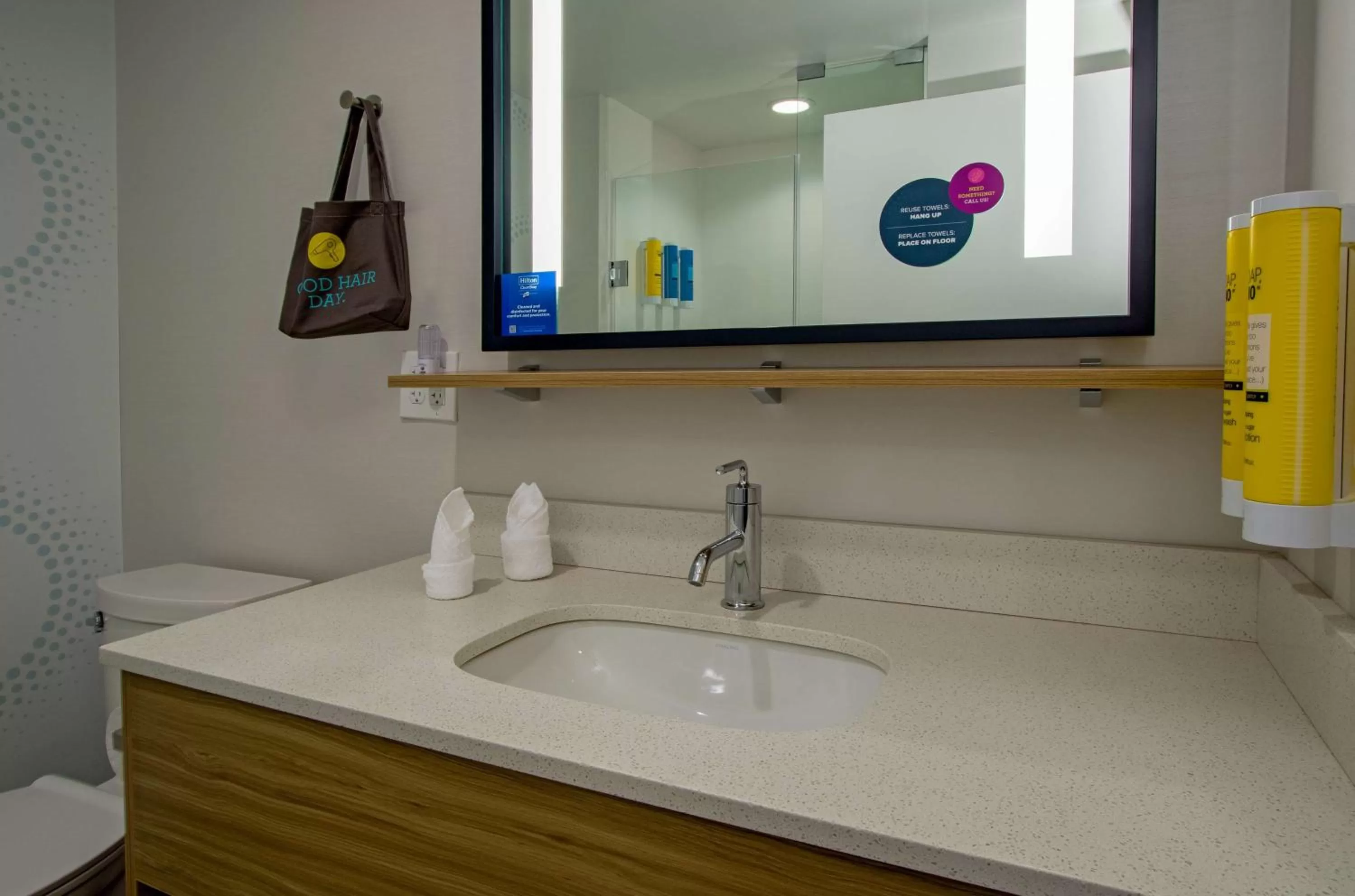 Bathroom in Tru By Hilton Columbus Airport