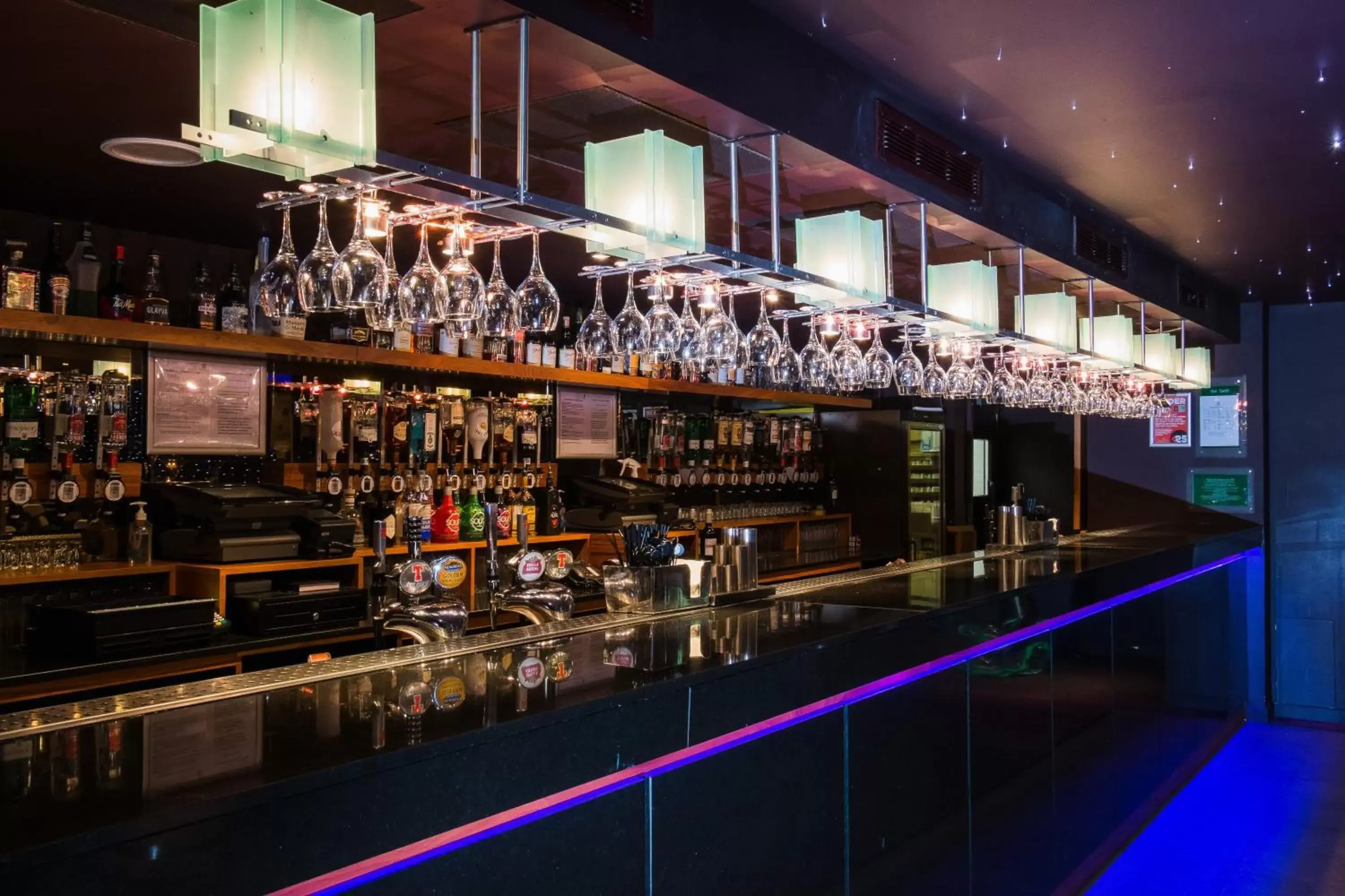 Banquet/Function facilities, Lounge/Bar in Holiday Inn Aberdeen West, an IHG Hotel