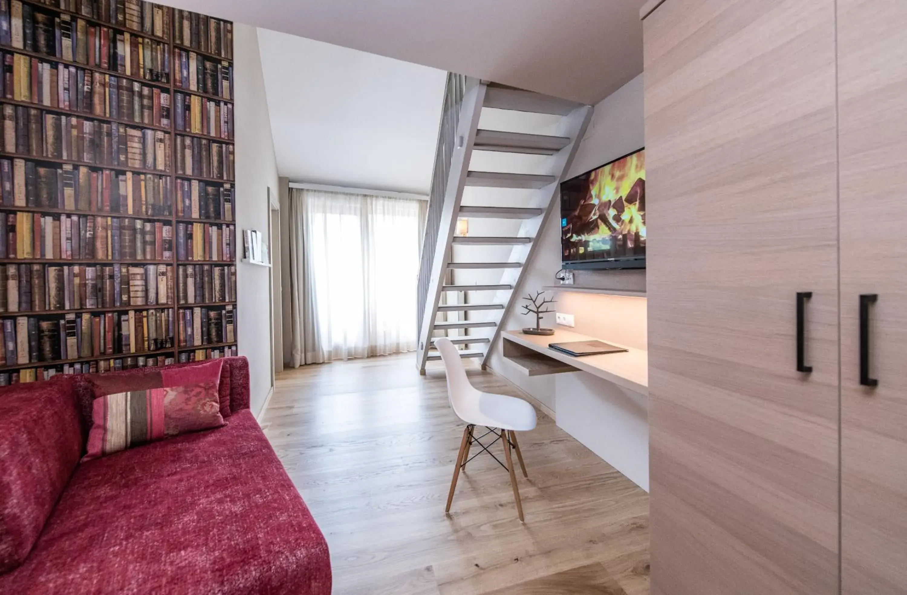 Living room, Library in Hotel Moserhof