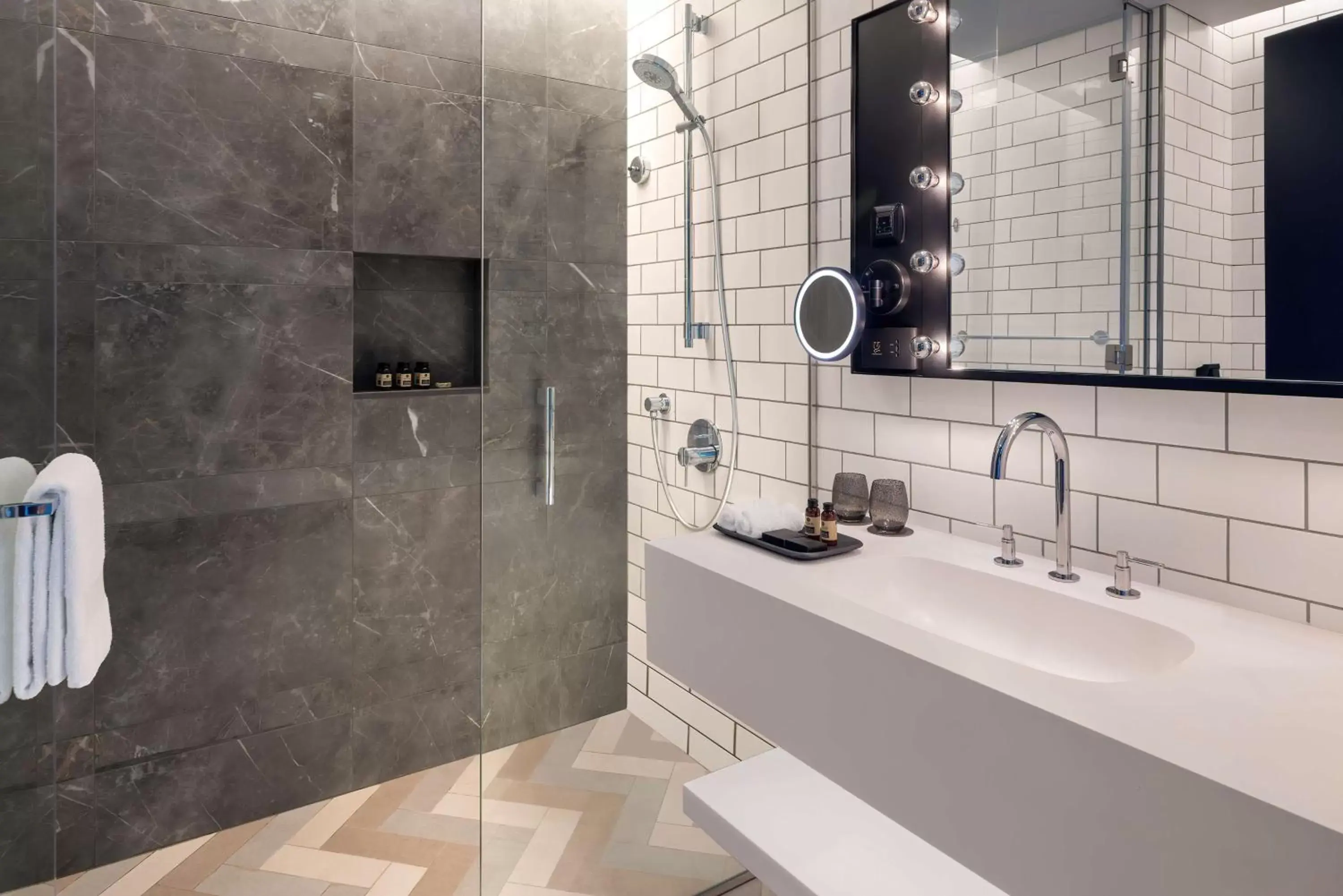 Toilet, Bathroom in The WB Abu Dhabi, Curio Collection By Hilton