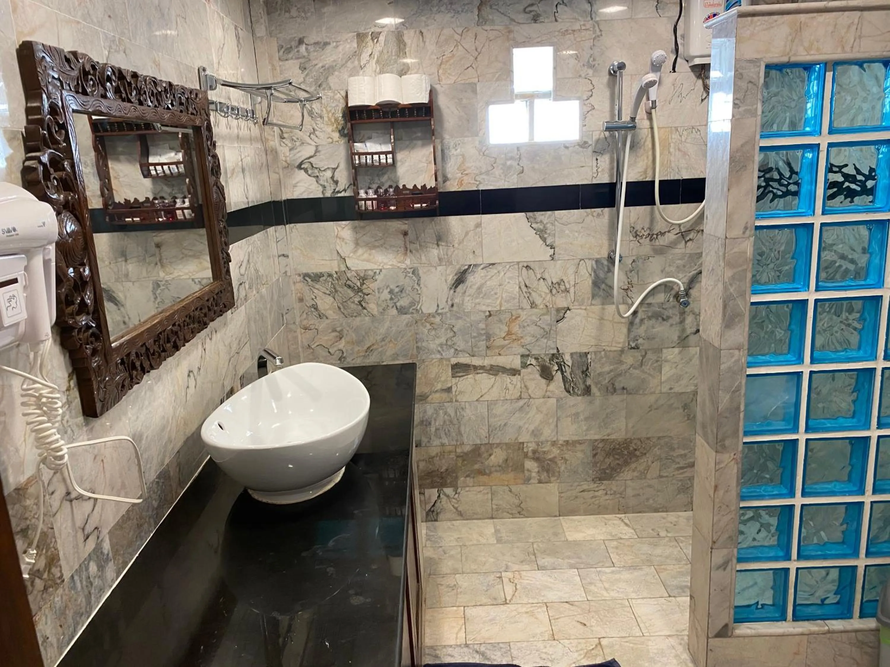 Shower in Laguna Beach Club Resort