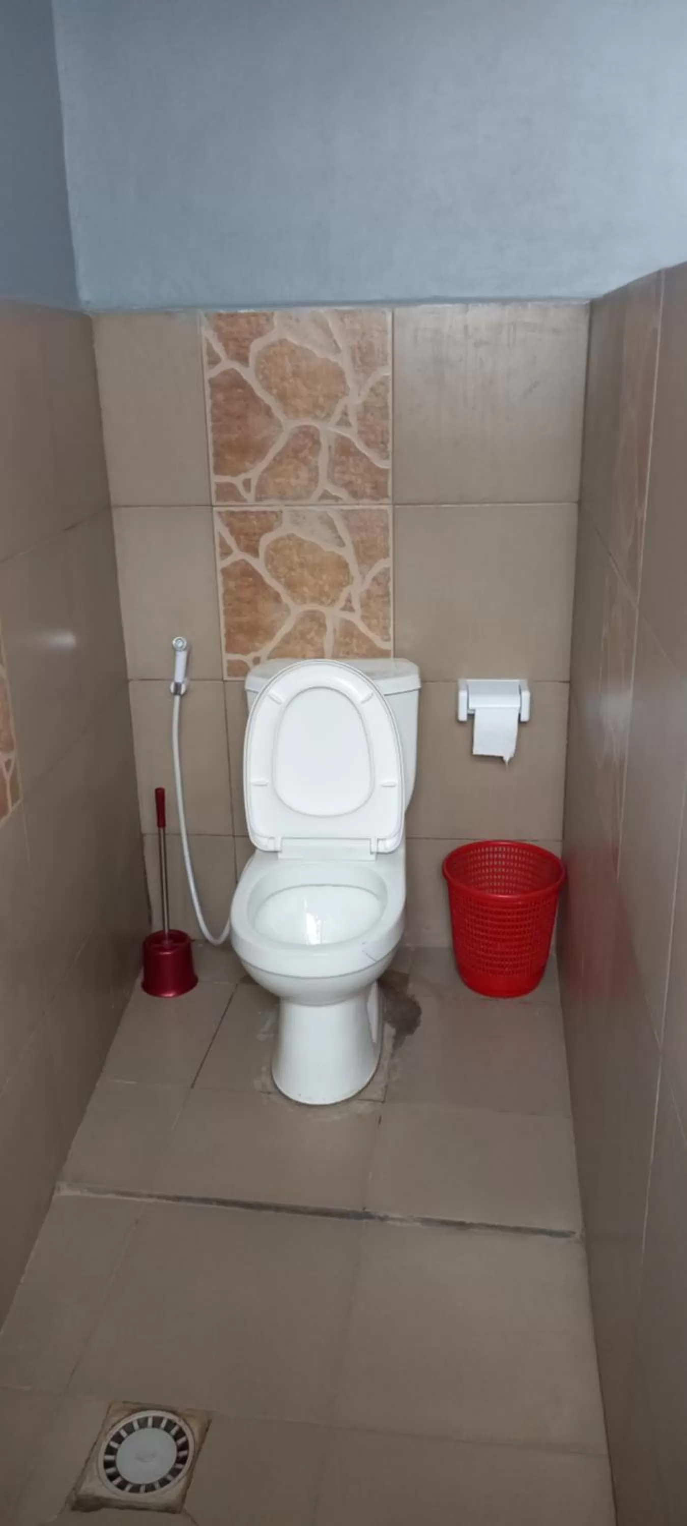 Bathroom in Tommy's Budget Rooms