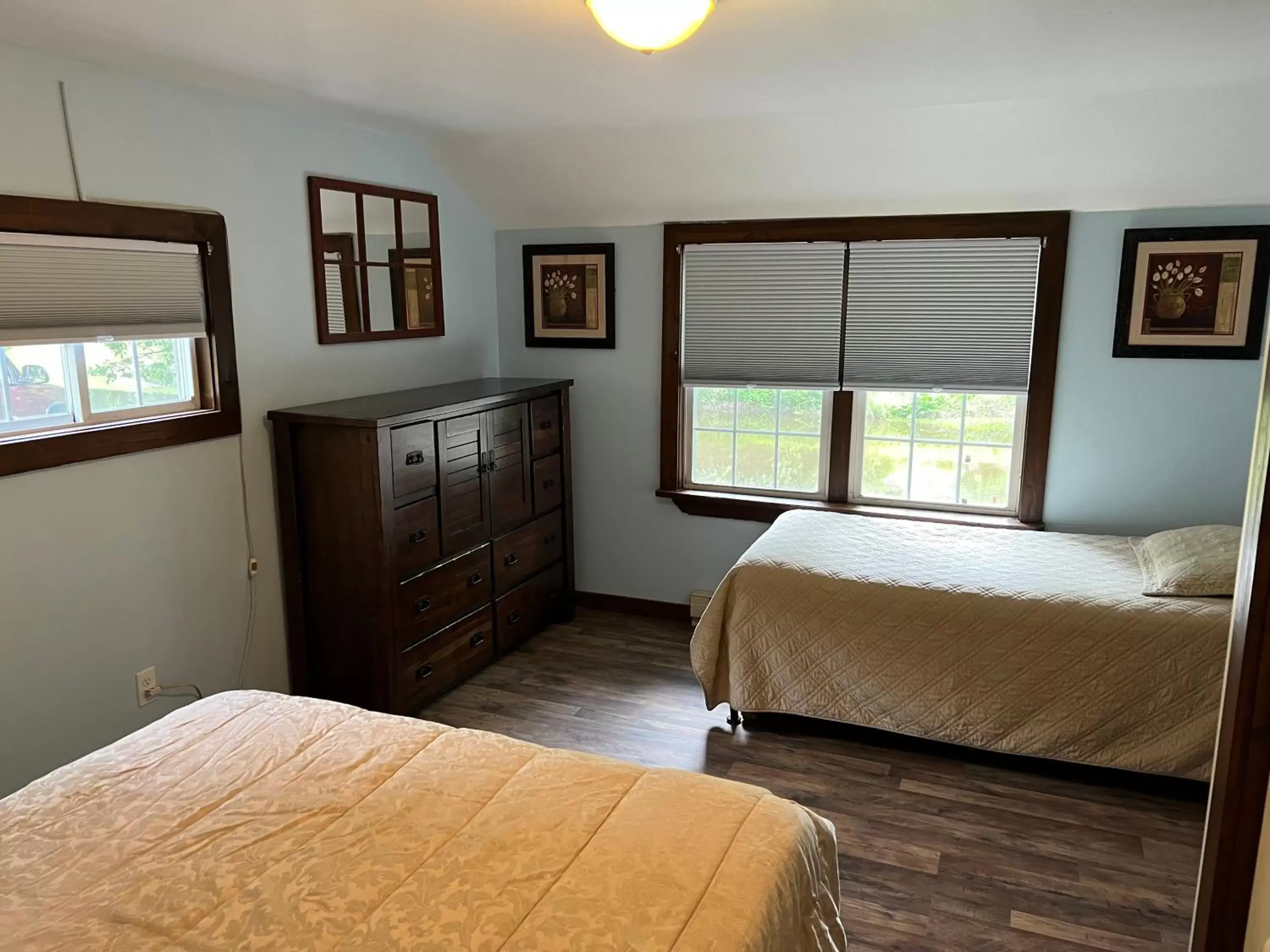 Bedroom, Bed in Echo Valley Cottages