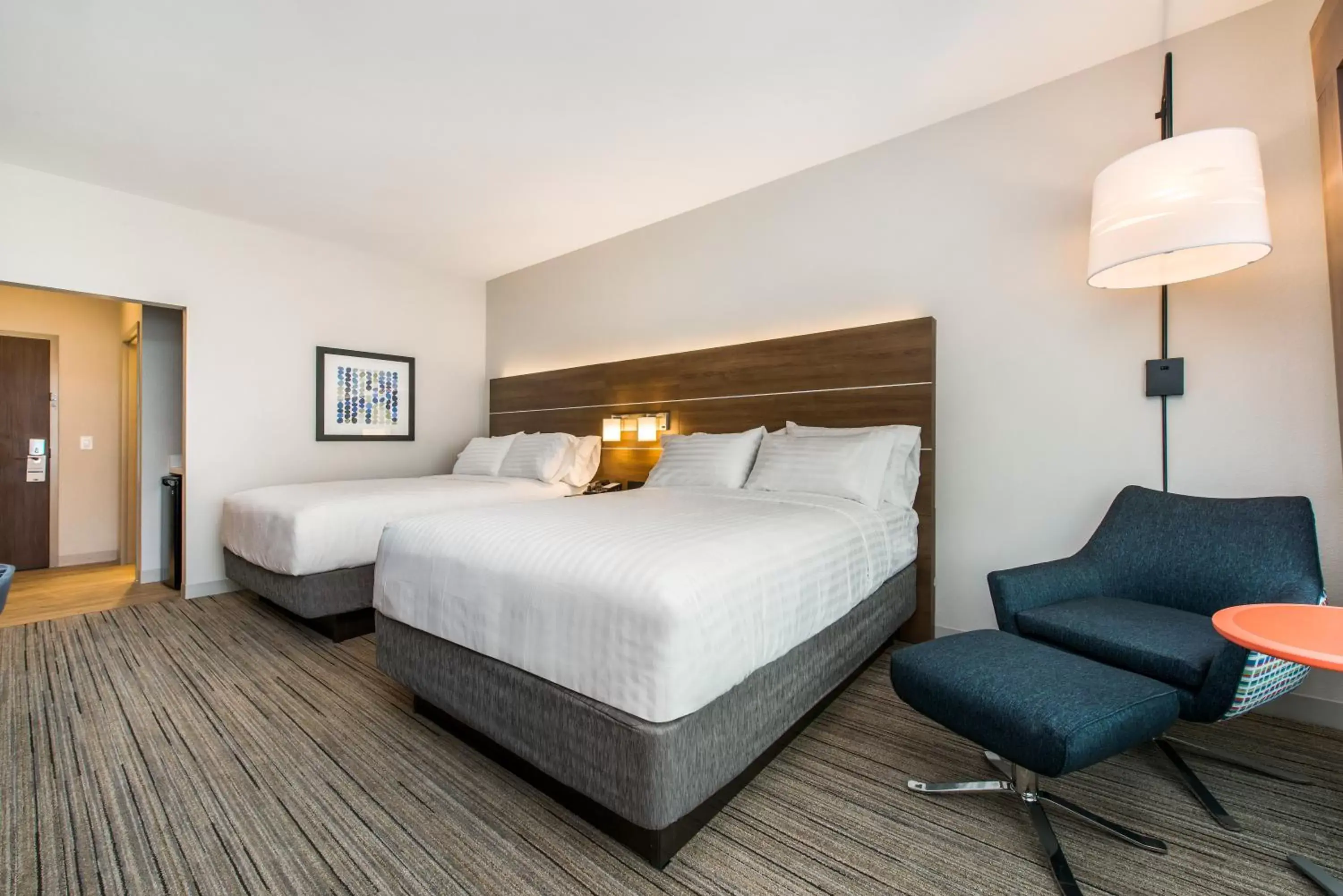 Bed in Holiday Inn Express & Suites - Carrollton West, an IHG Hotel