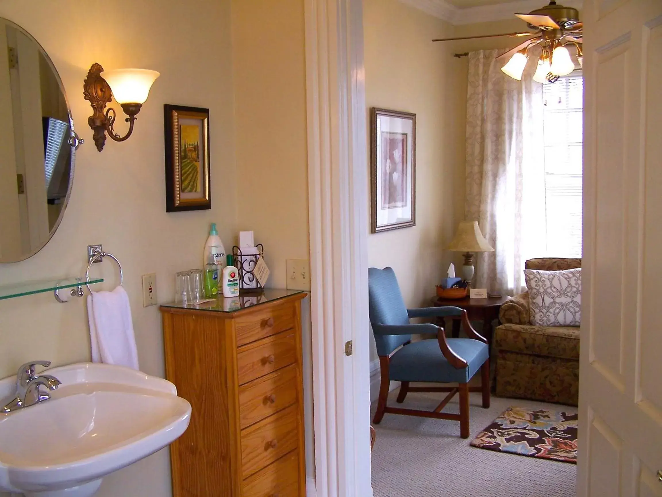 Bathroom in Lyndon House Bed & Breakfast