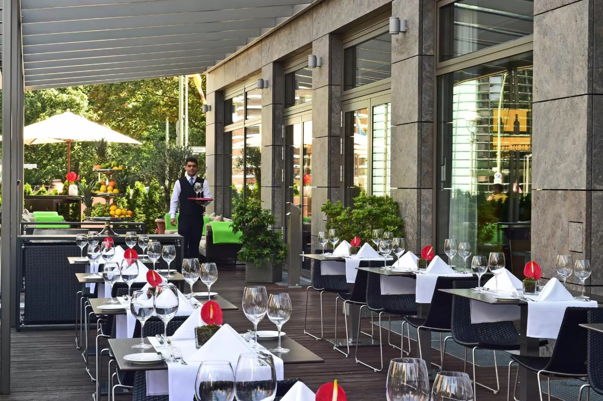 Balcony/Terrace, Restaurant/Places to Eat in Pestana Berlin Tiergarten