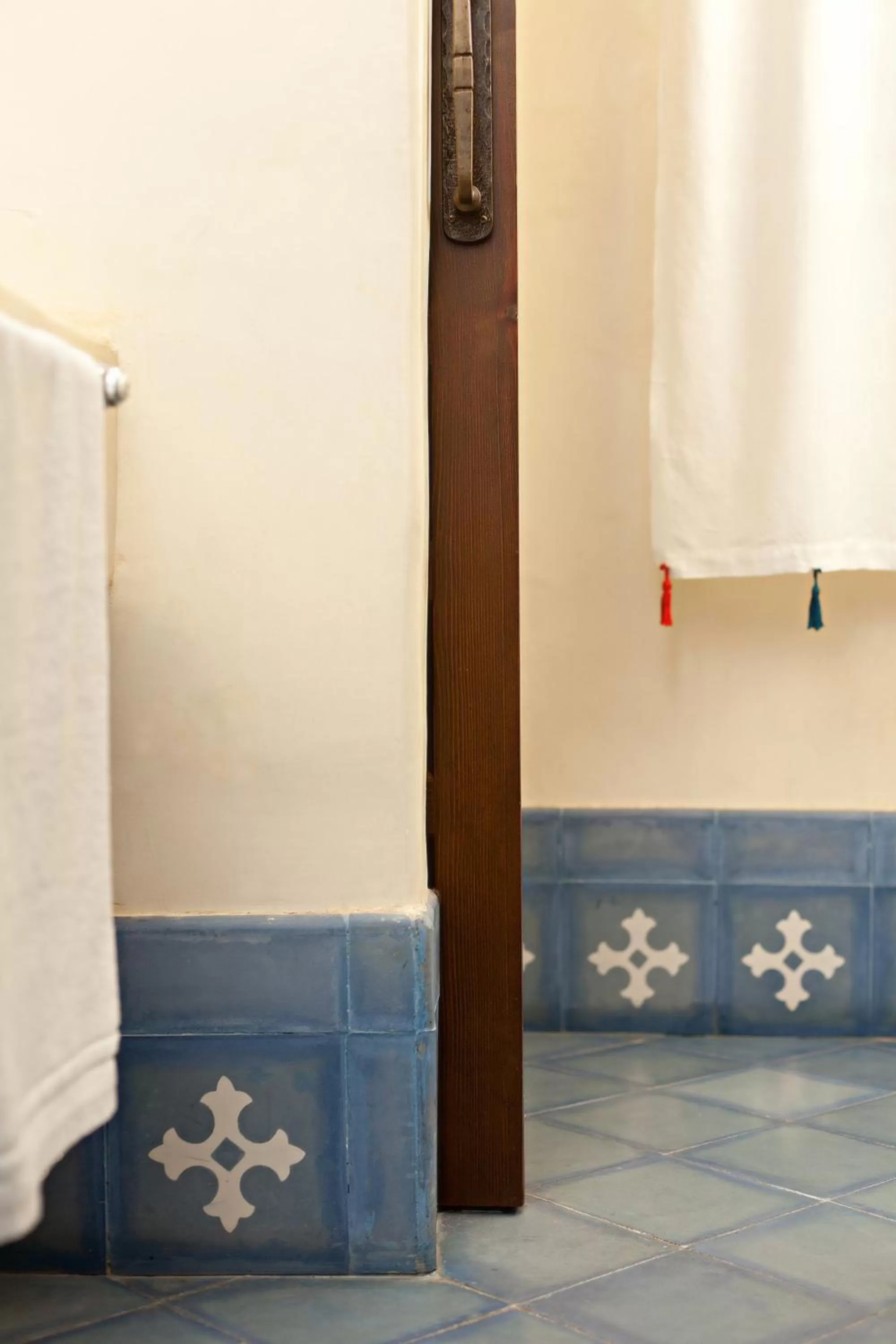 Decorative detail in Alcoba del Rey de Sevilla