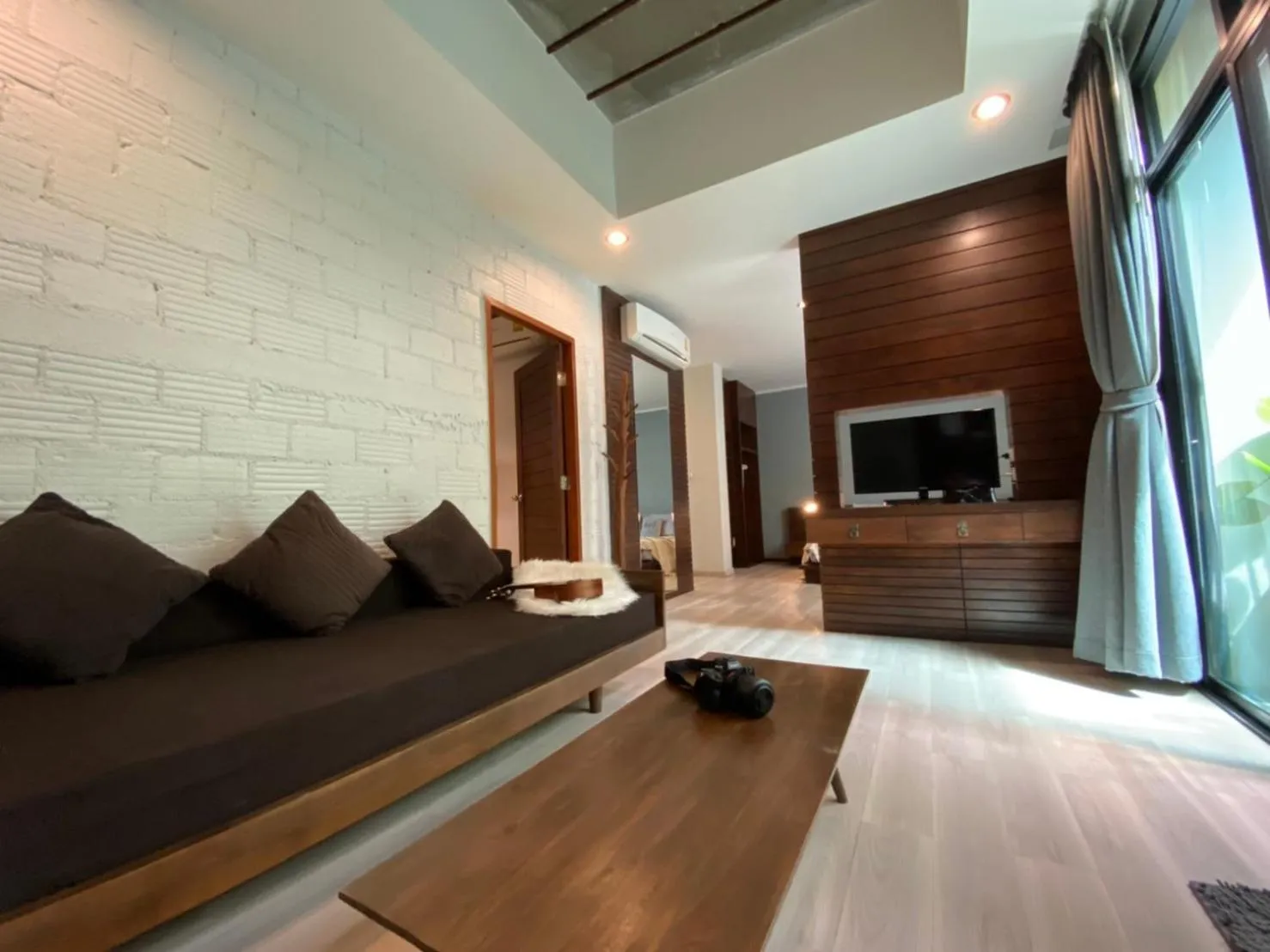 Seating area, Bed in Gord ChiangMai Hotel