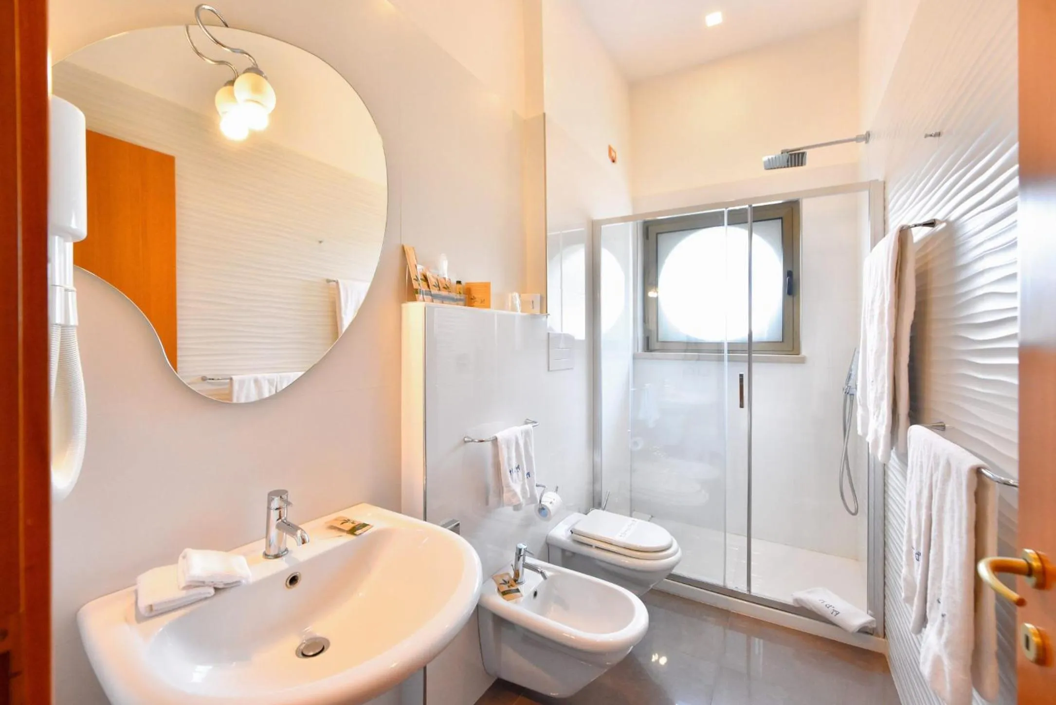 Shower in Hotel d'Altavilla