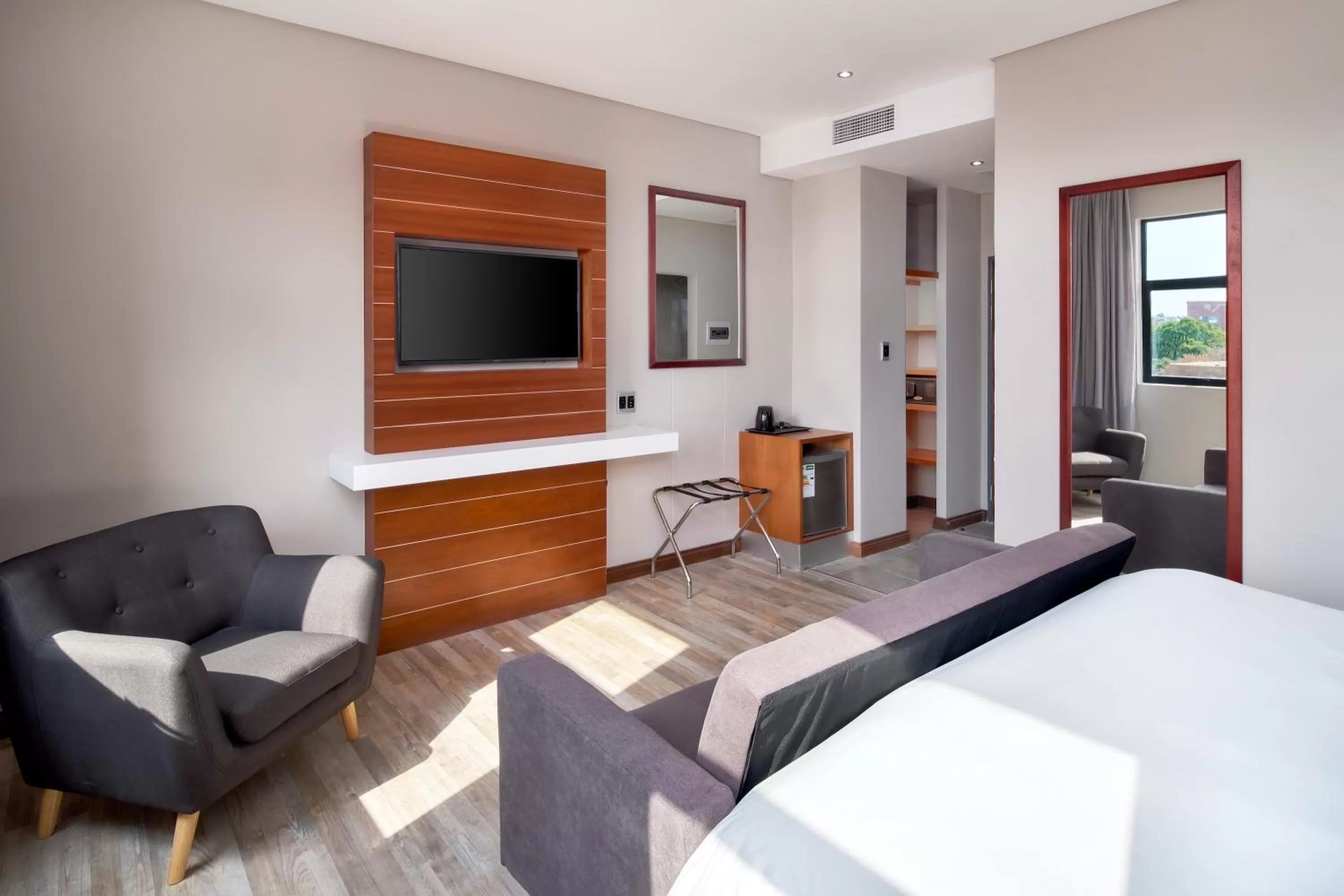 Luxury King Room - single occupancy in Protea Hotel by Marriott Pretoria Hatfield