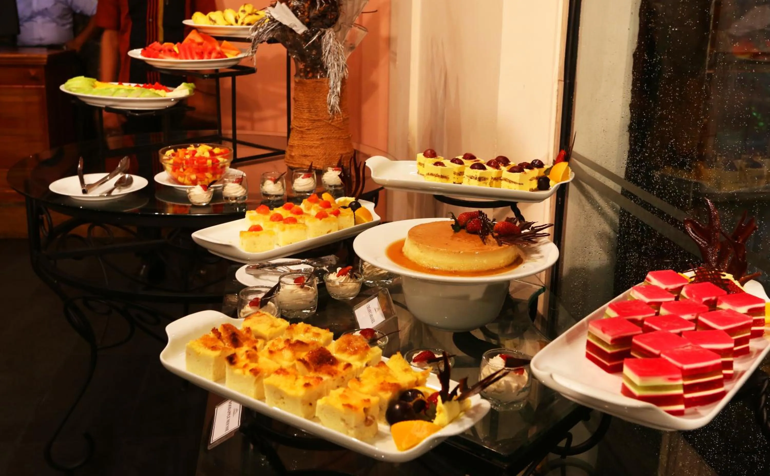 Restaurant/places to eat in Randholee Resort & Spa