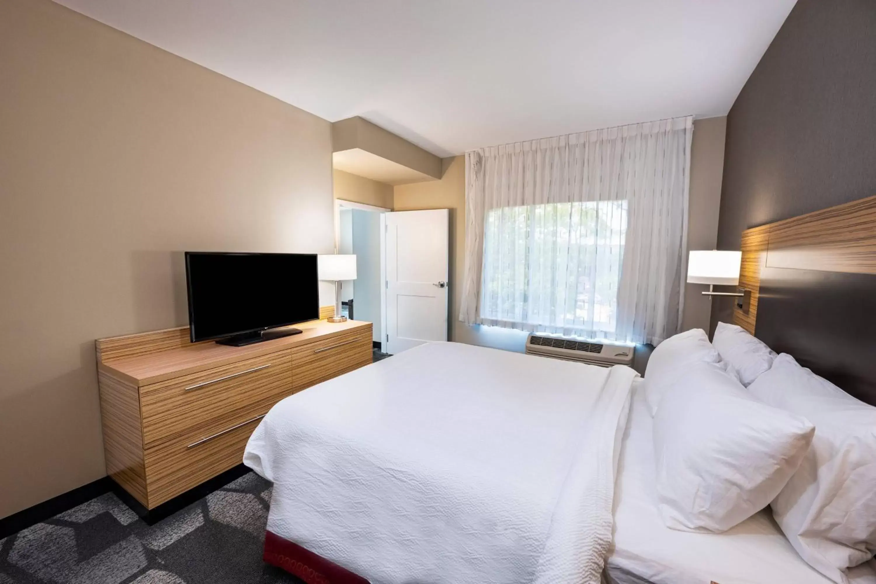 Bedroom, Bed in TownePlace Suites by Marriott Fort Mill at Carowinds Blvd