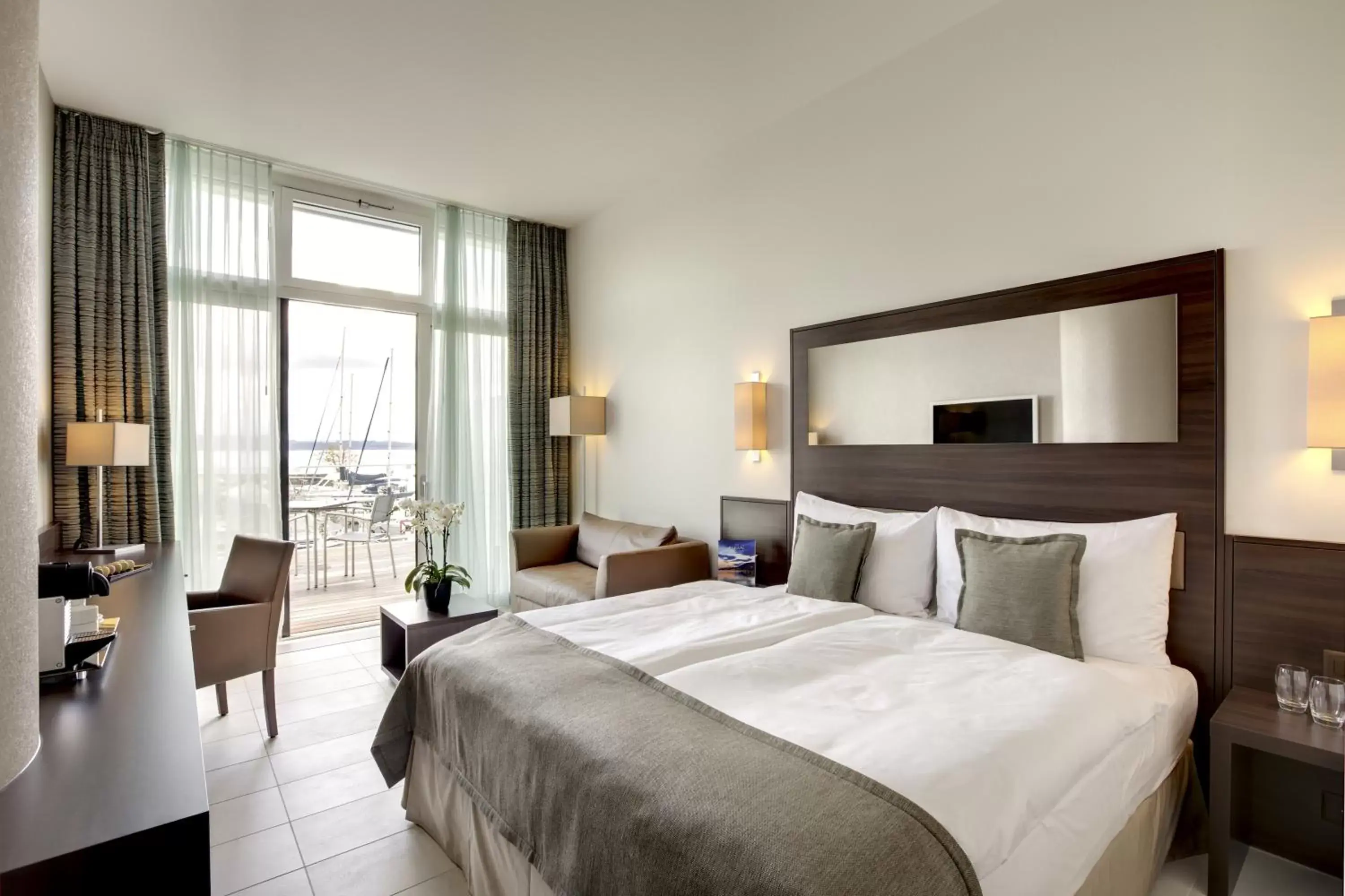 Bedroom, Bed in Best Western Premier Hotel Beaulac