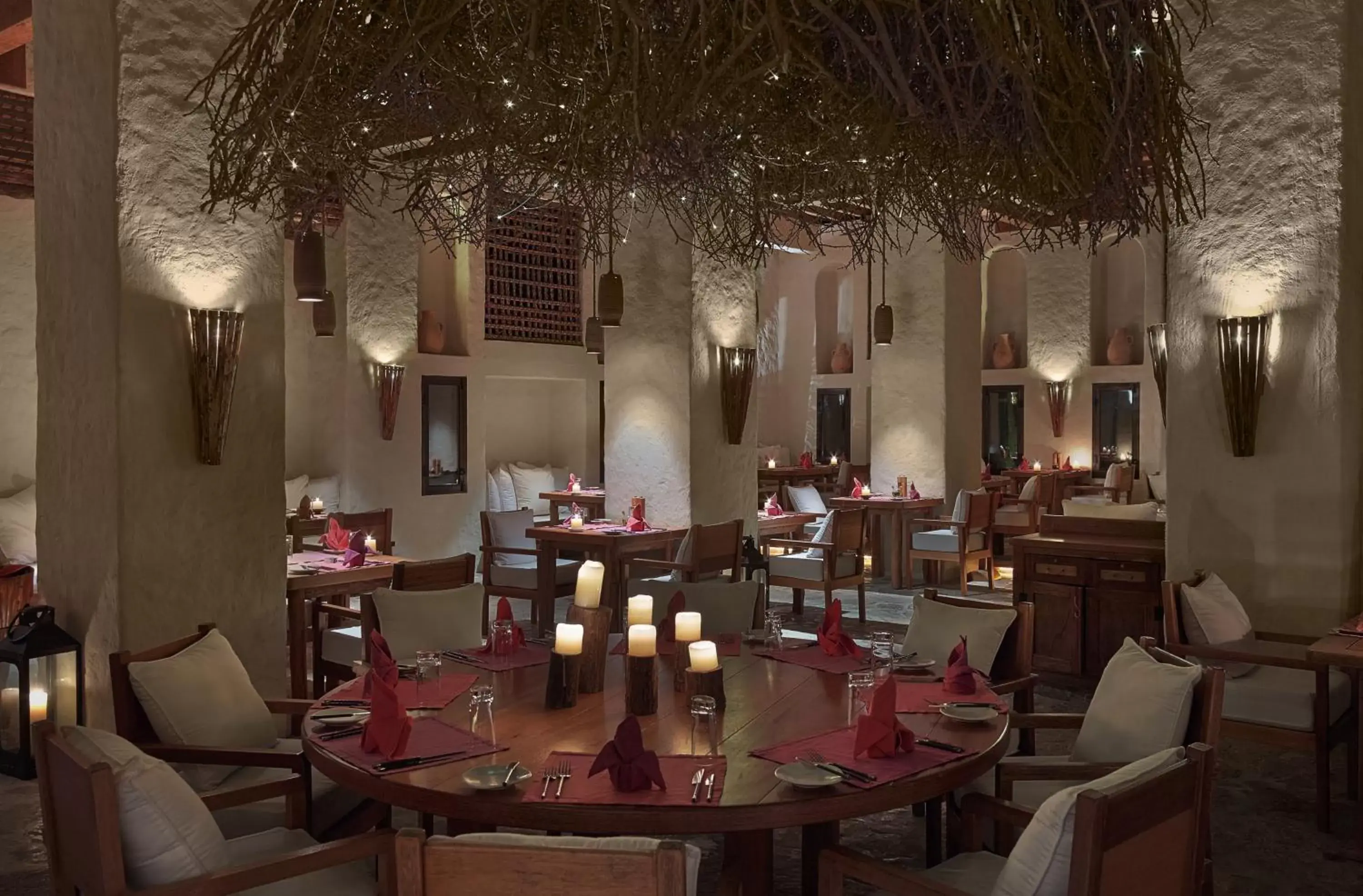 Restaurant/Places to Eat in Six Senses Zighy Bay