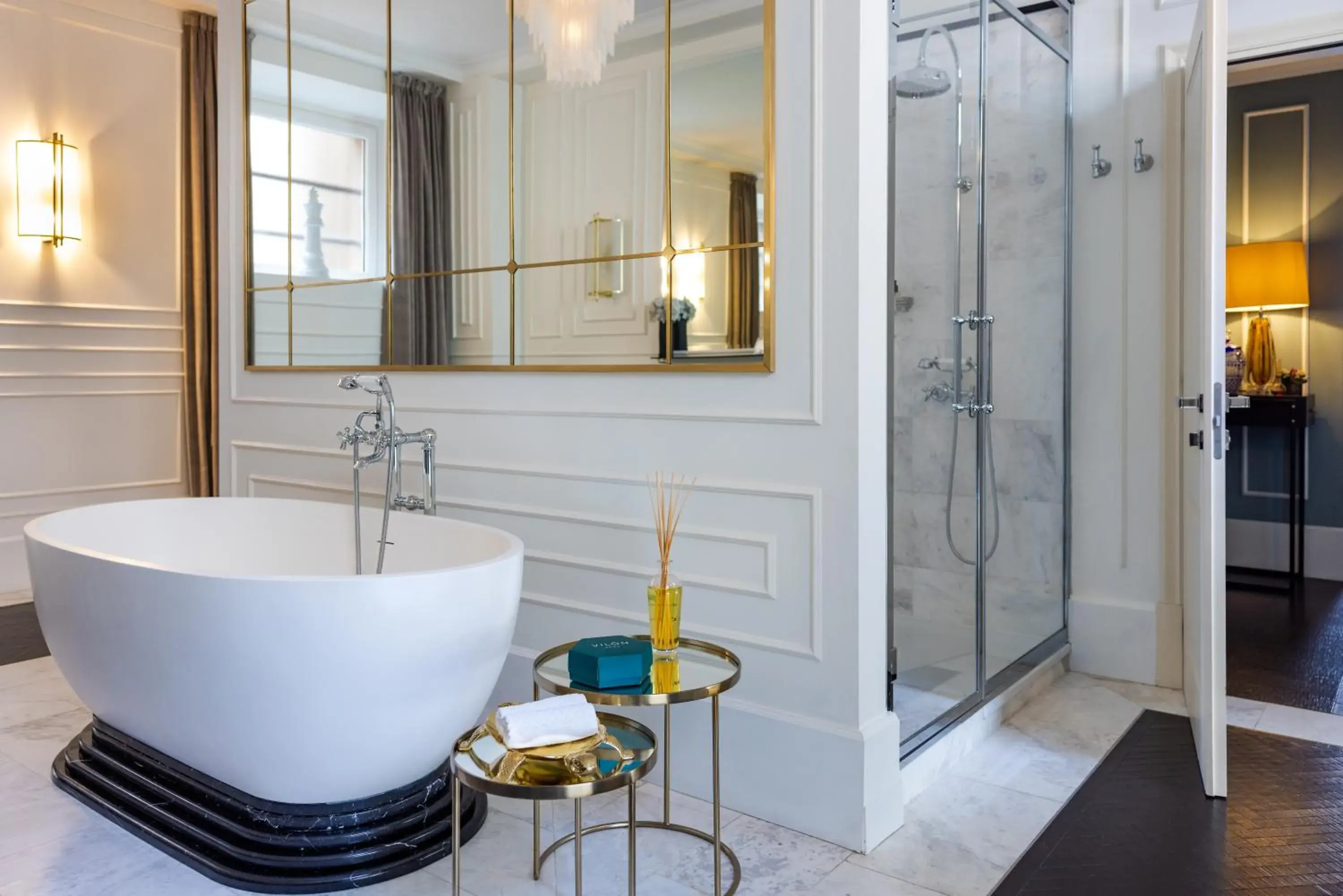 Shower, Bathroom in Hotel Vilòn - Small Luxury Hotels of the World