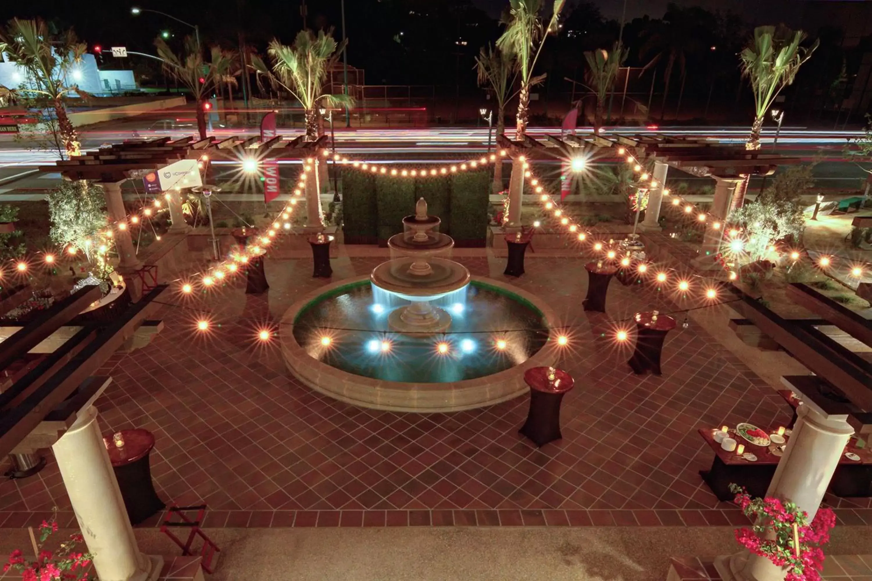 Inner courtyard view, Pool View in Hilton Garden Inn San Diego Old Town/Sea World Area