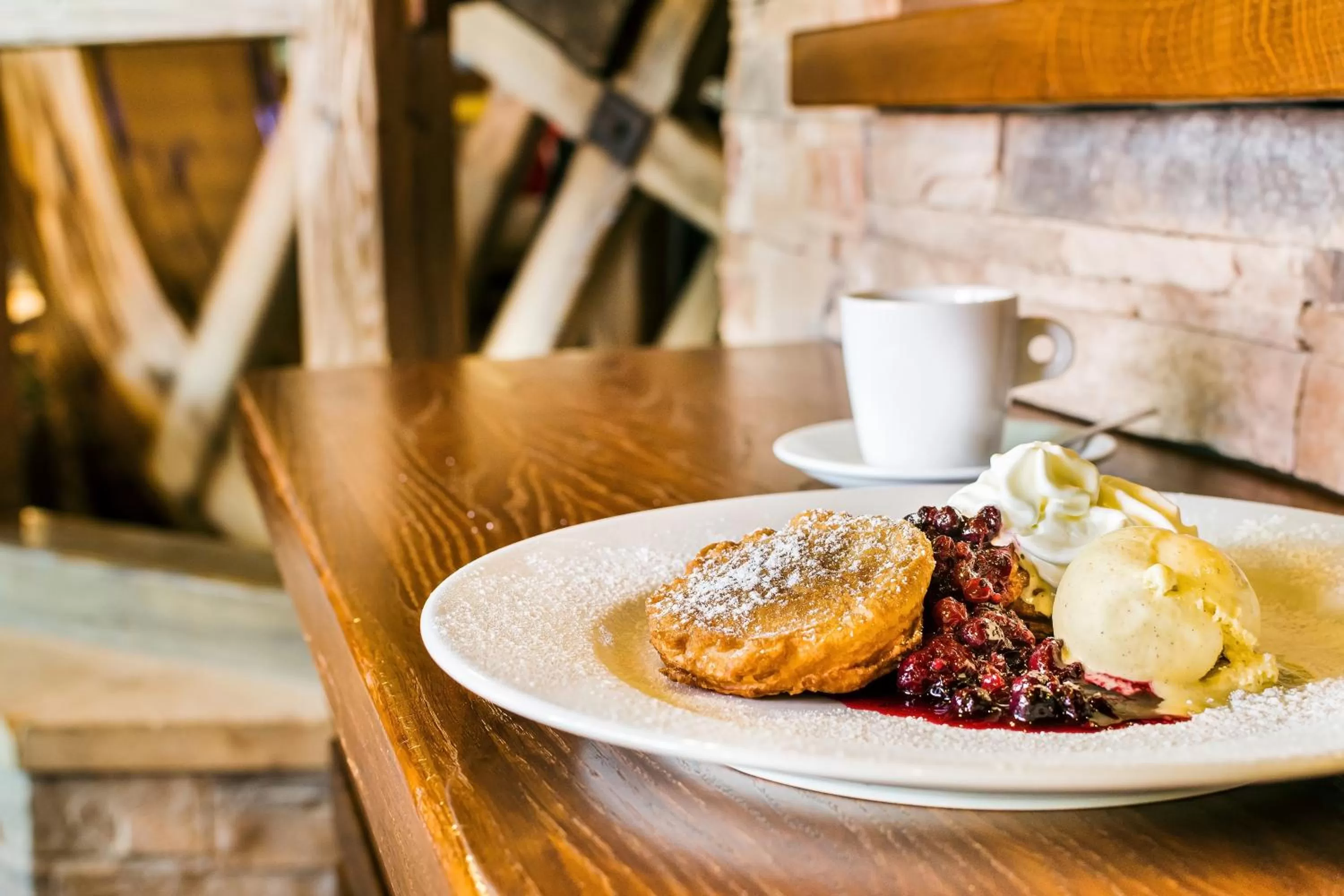 Restaurant/places to eat in Hotel Jelínkova vila