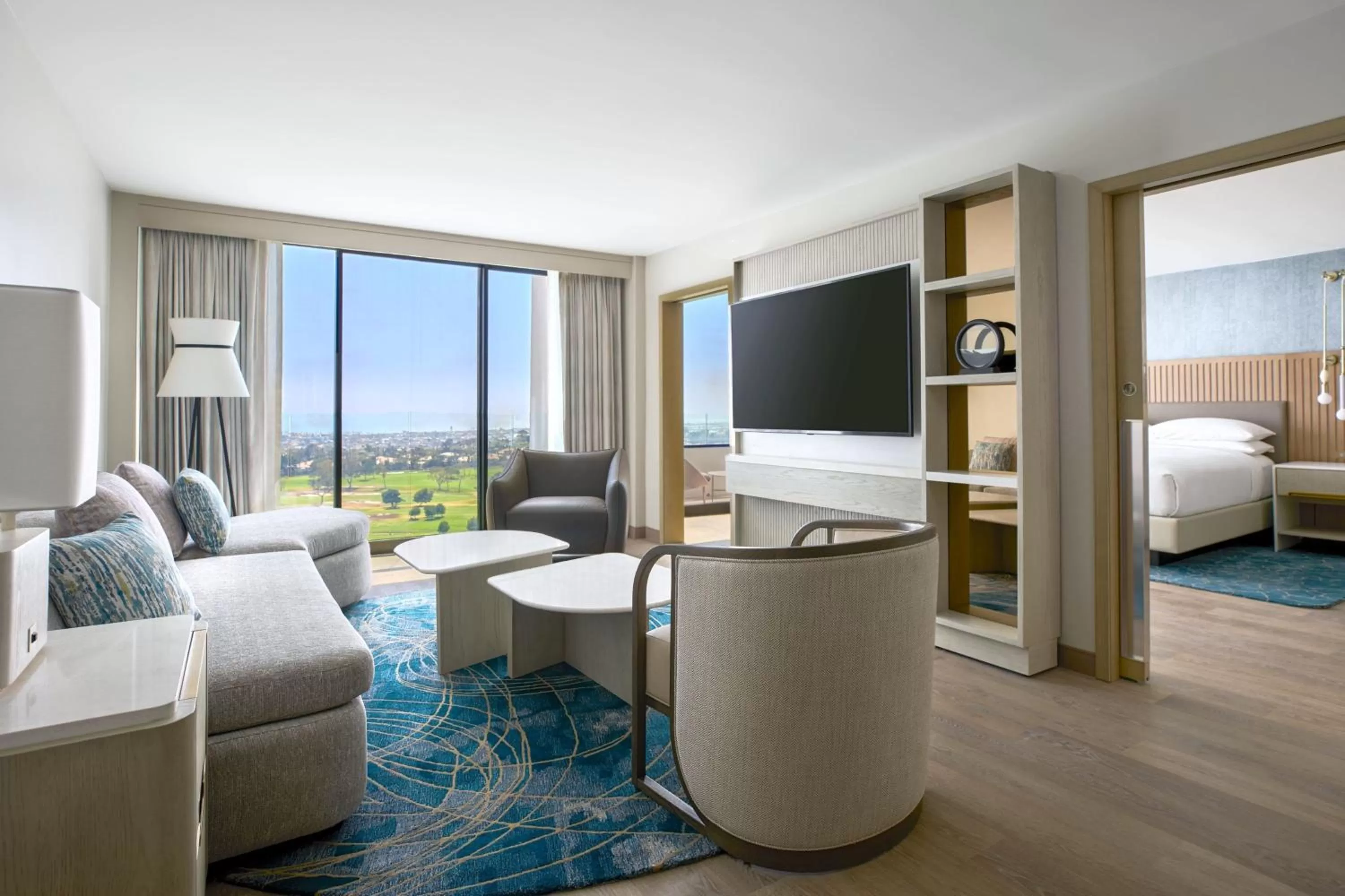 Living room in VEA Newport Beach, a Marriott Resort & Spa