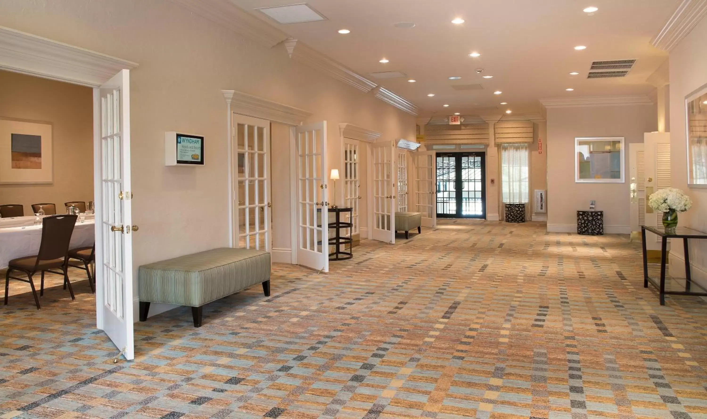 Lobby or reception in Wyndham Boca Raton Hotel