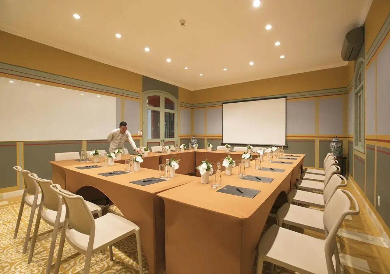 Meeting/conference room in La Veranda Resort Phu Quoc - MGallery