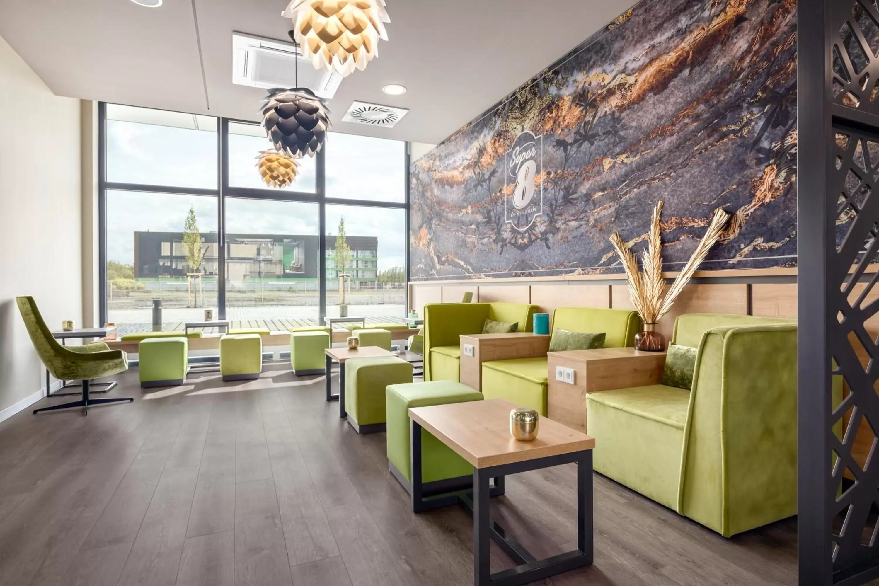 Lobby or reception in Super 8 by Wyndham Oberhausen am Centro