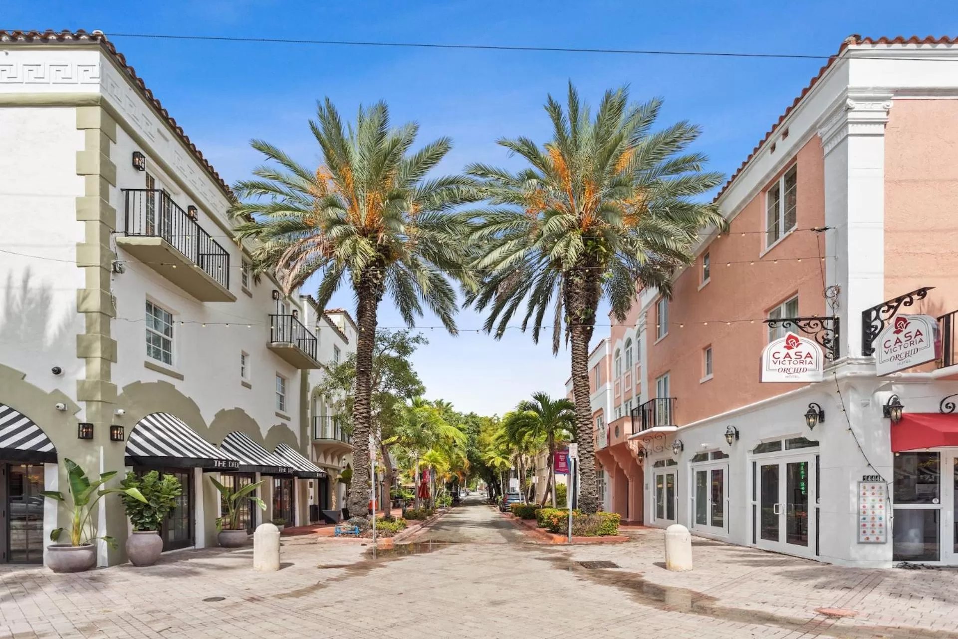 Property building in Kasa El Paseo Miami Beach