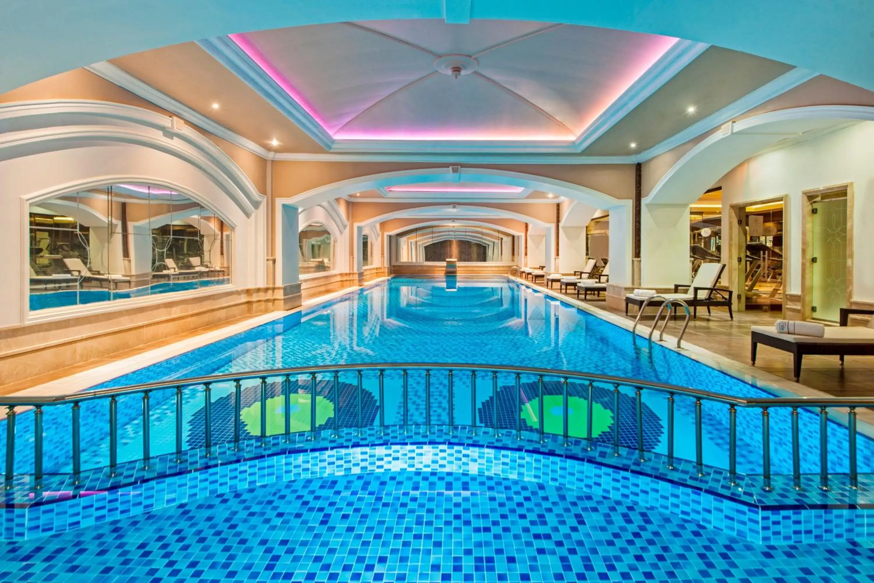 Swimming Pool in Elite World Van Hotel