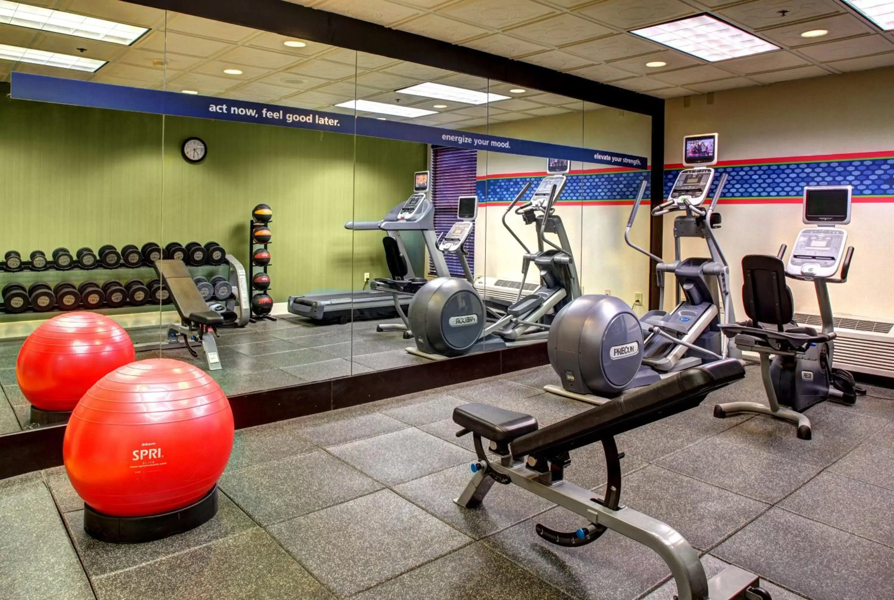 Fitness centre/facilities, Fitness Center/Facilities in Hampton Inn Columbia-Downtown Historic District