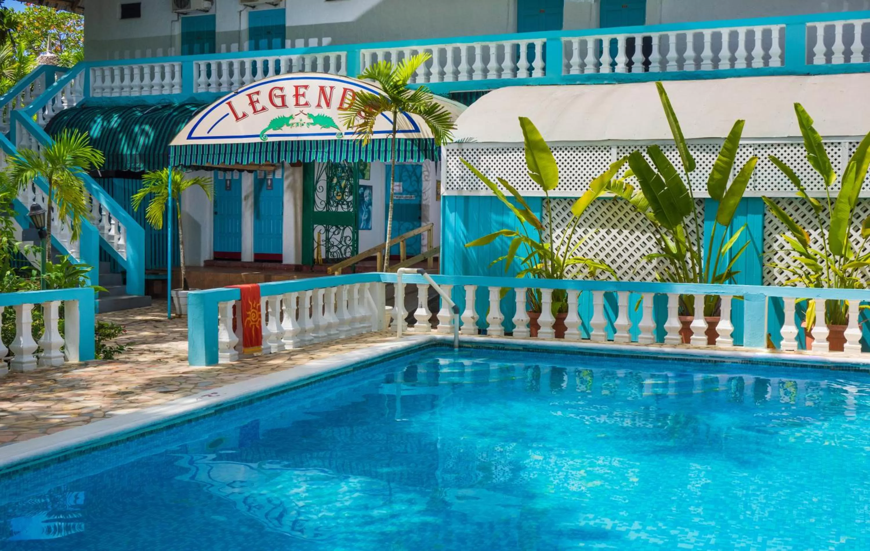 Swimming pool in Legends Beach Resort