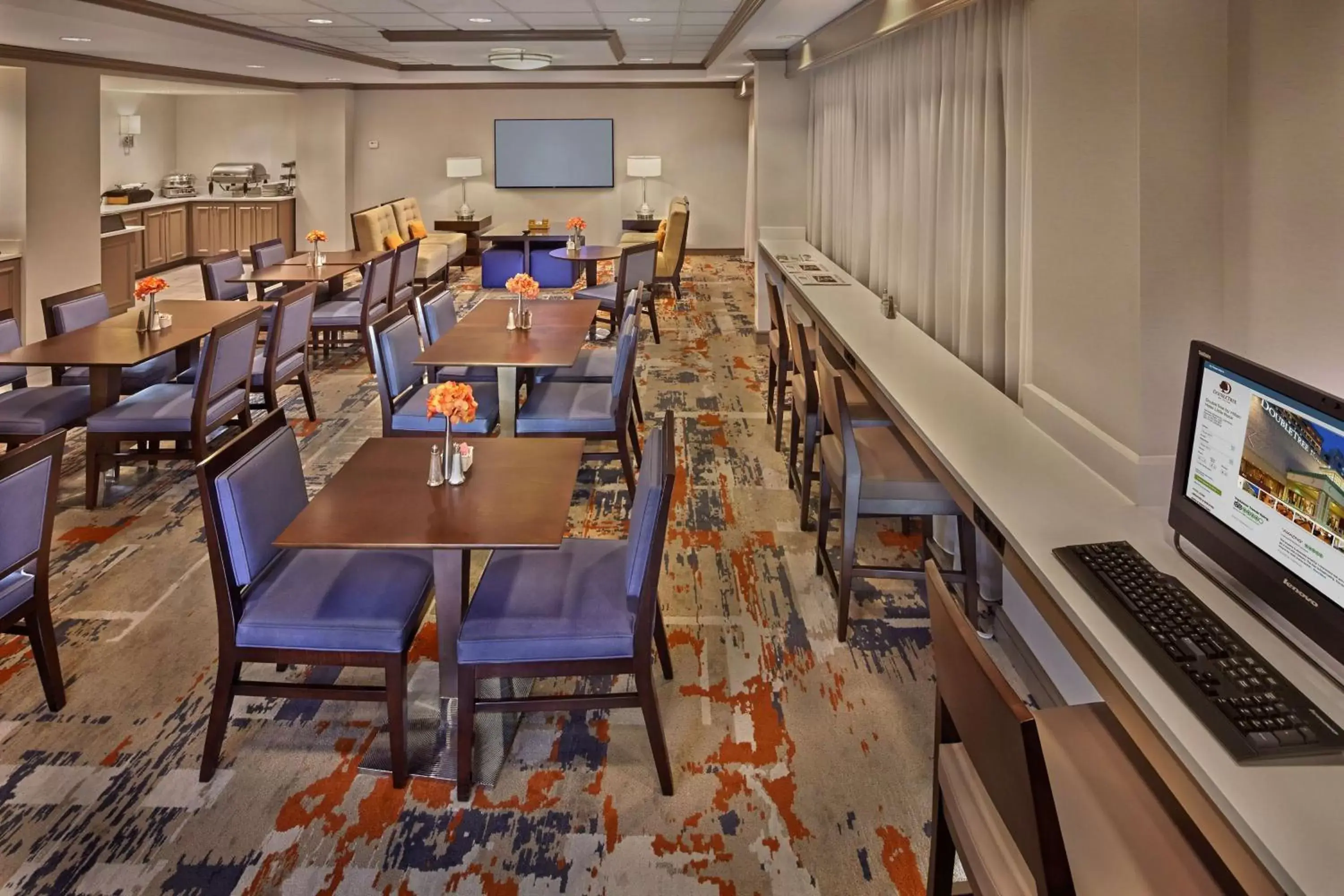 Dining area, Business Area/Conference Room in DoubleTree by Hilton Little Rock